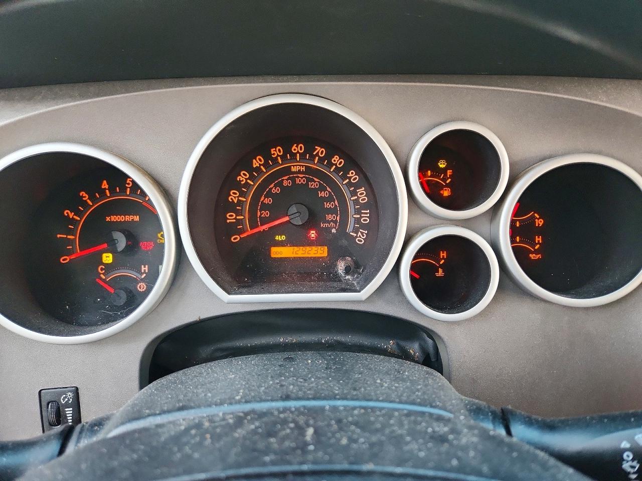 2011 TOYOTA TUNDRA GRADE photo 9