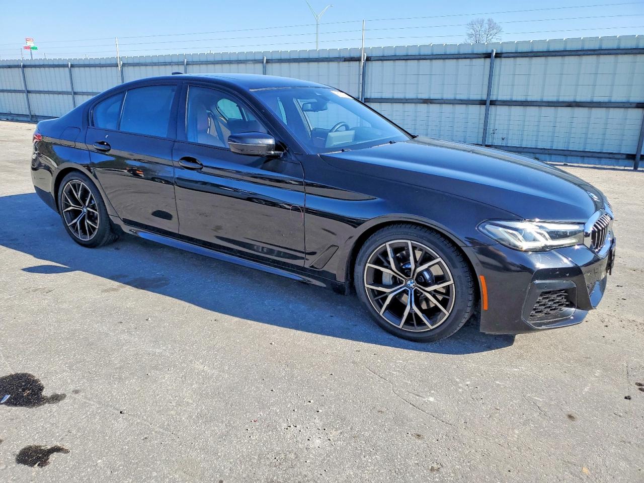 2021 BMW 530 XI photo 4