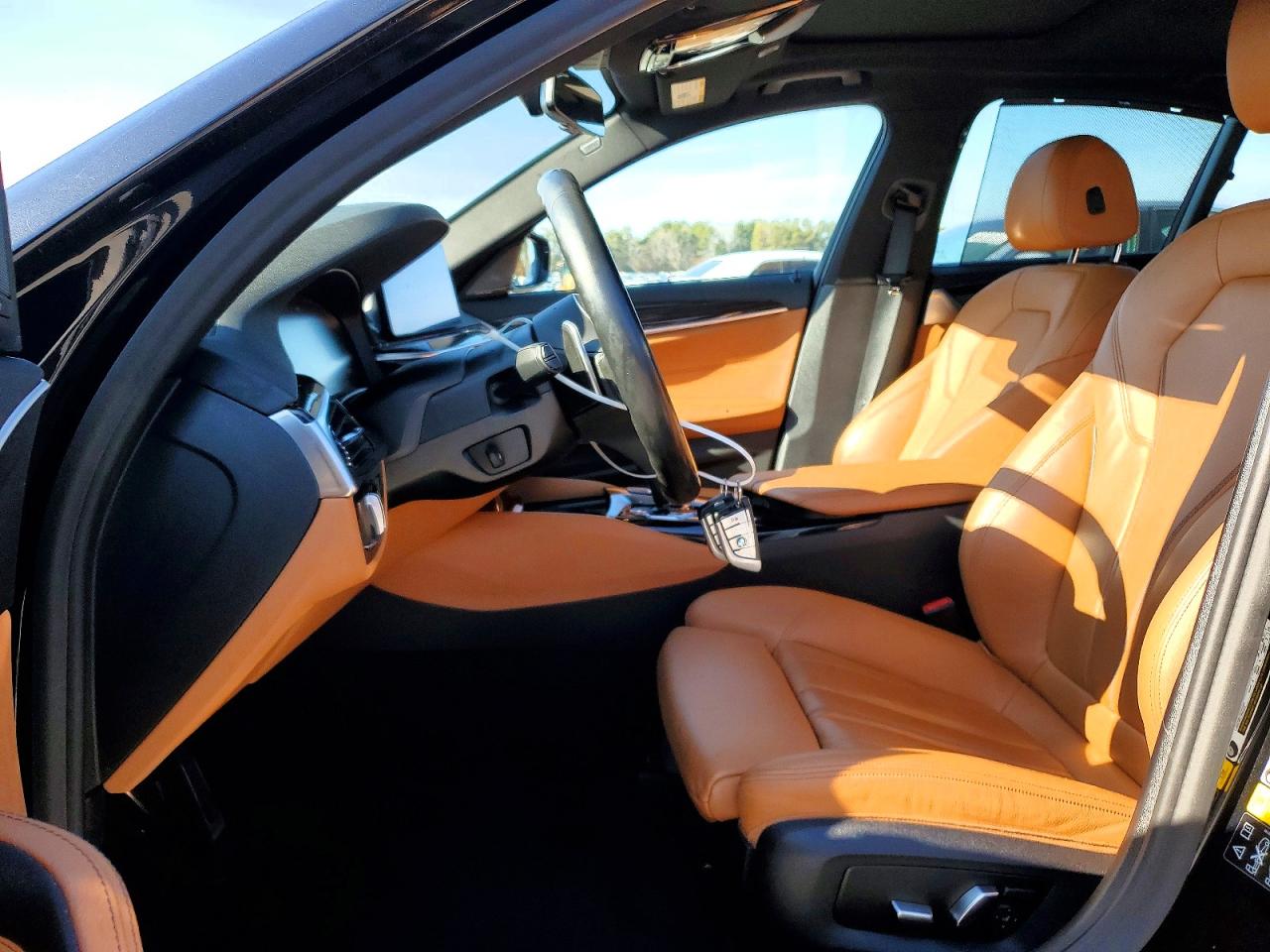 2021 BMW 530 XI photo 7