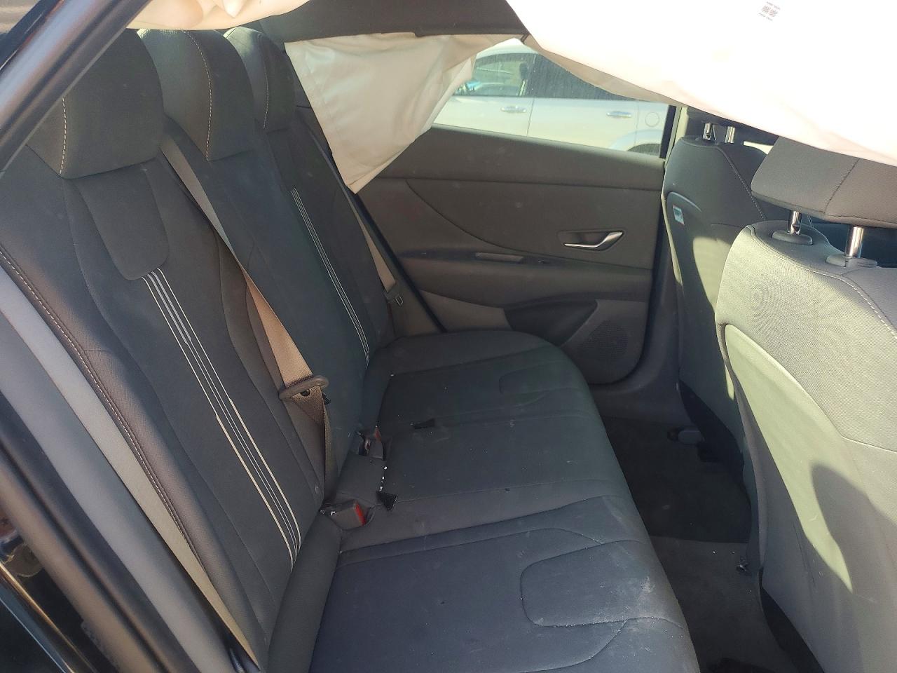 2023 HYUNDAI ELANTRA SEL photo 10