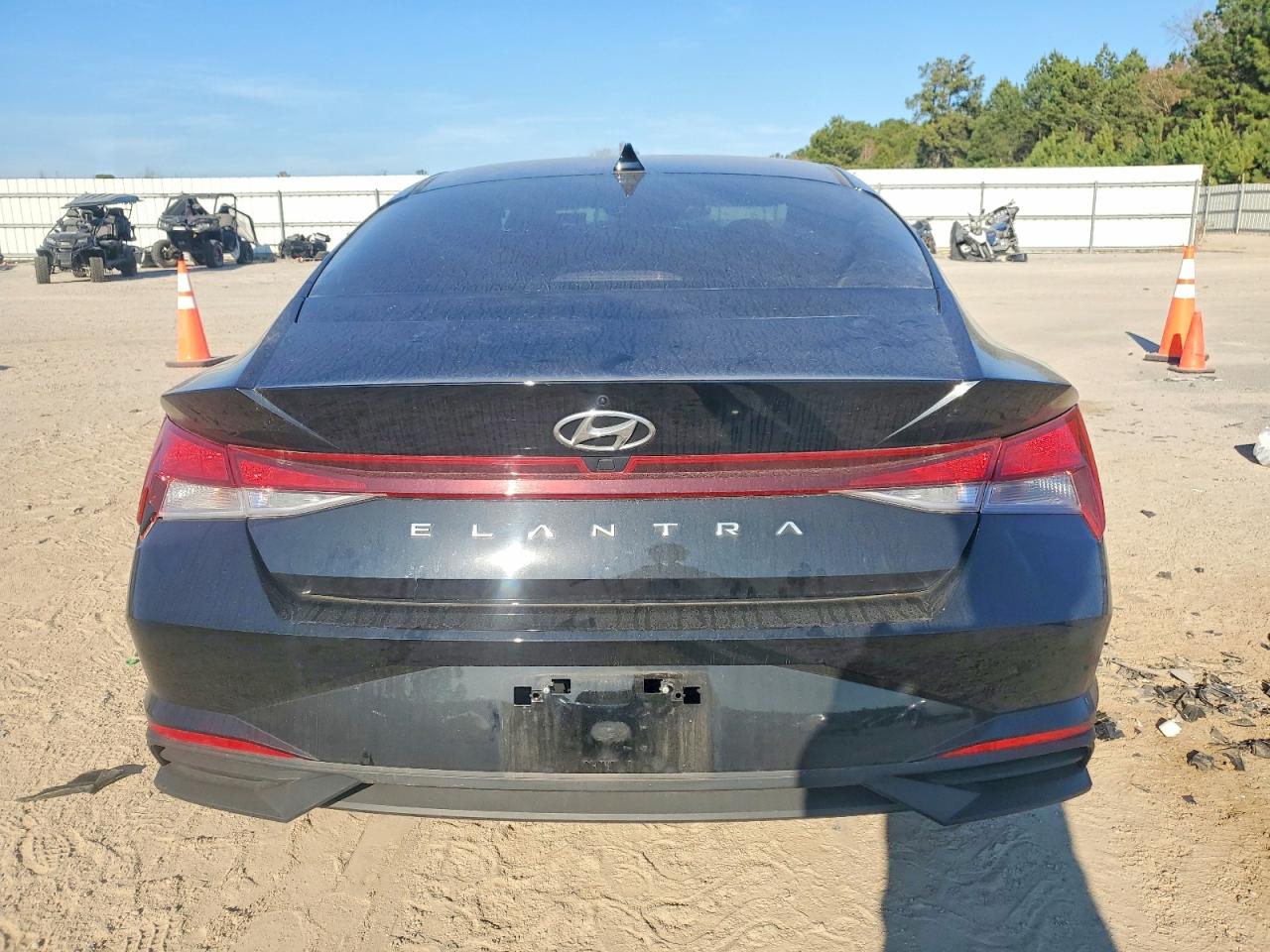 2023 HYUNDAI ELANTRA SEL photo 6