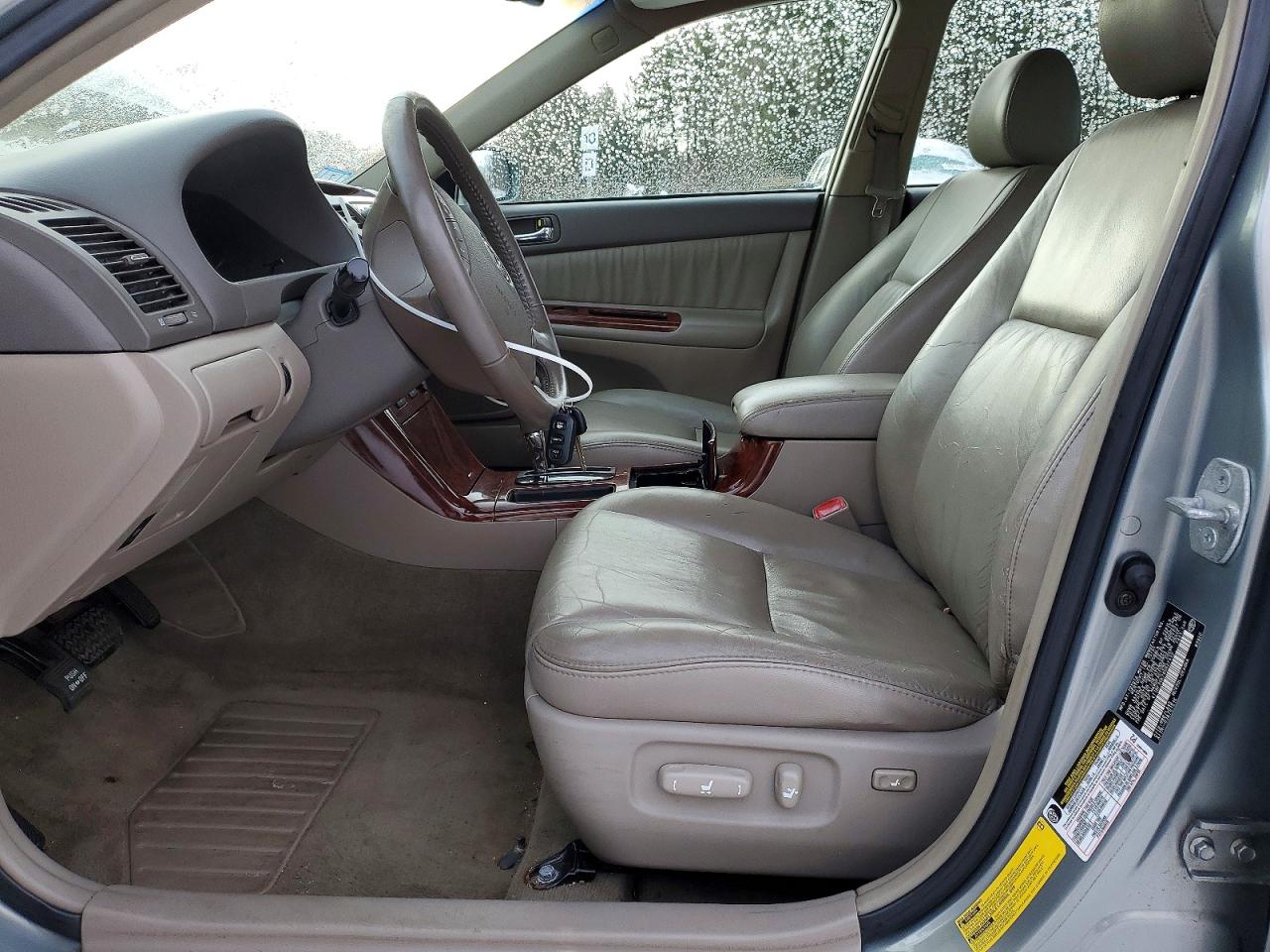 2006 TOYOTA CAMRY LE photo 7