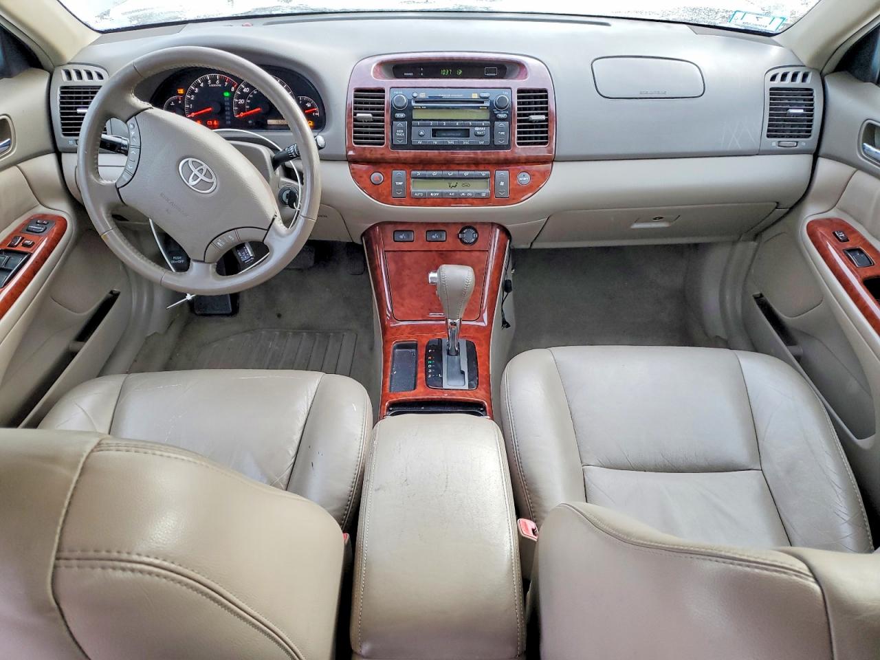 2006 TOYOTA CAMRY LE photo 8