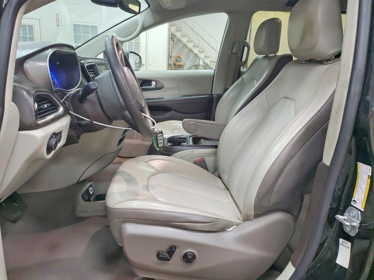 2020 CHRYSLER VOYAGER LXI photo 7