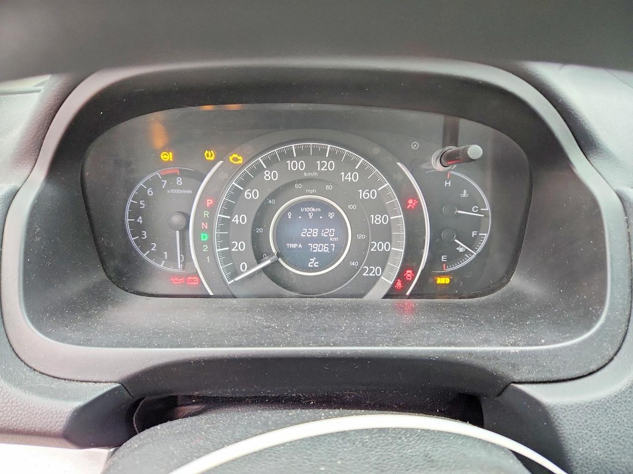 2014 HONDA CR-V LX photo 9
