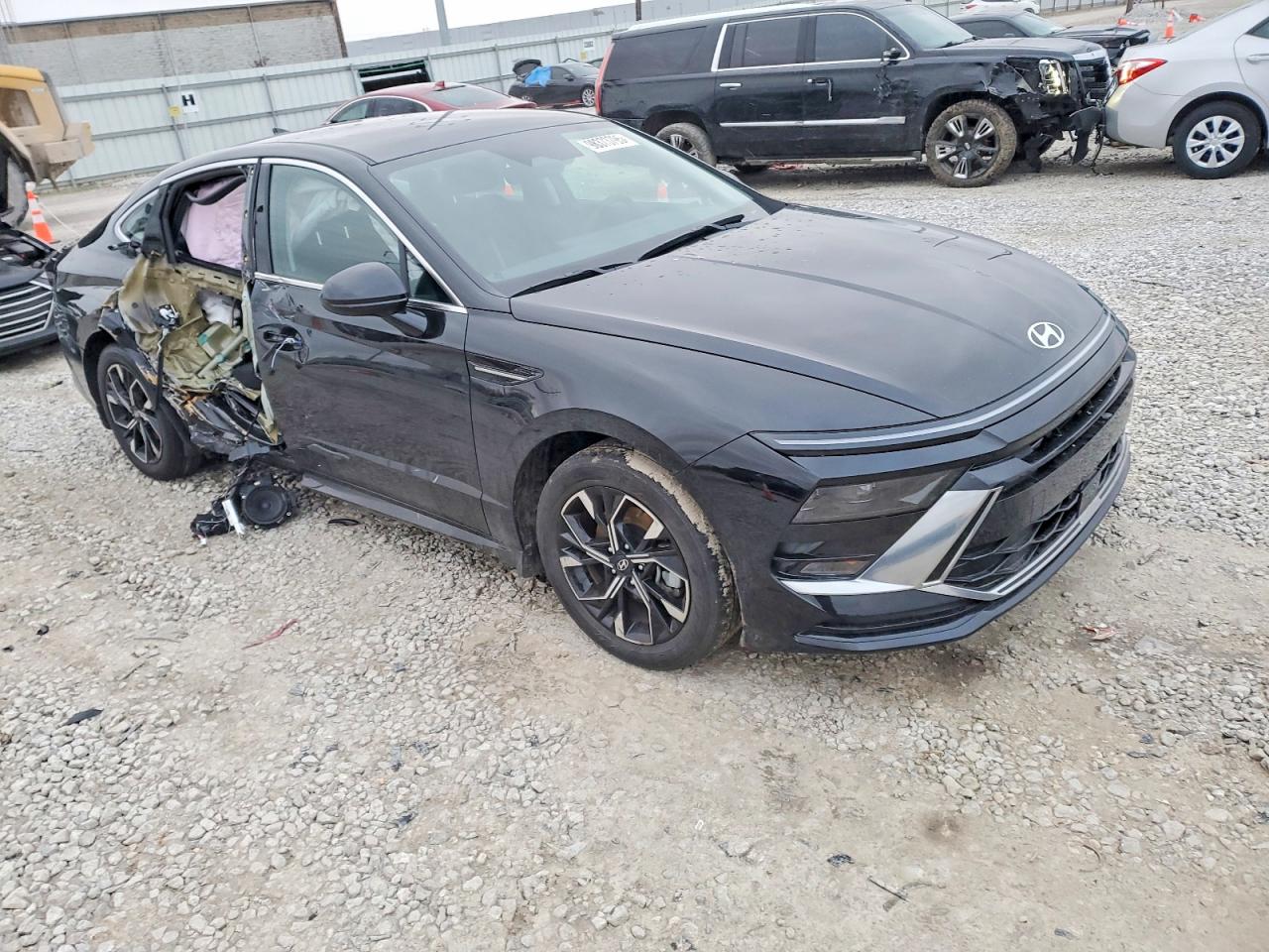 2025 HYUNDAI SONATA SEL photo 4