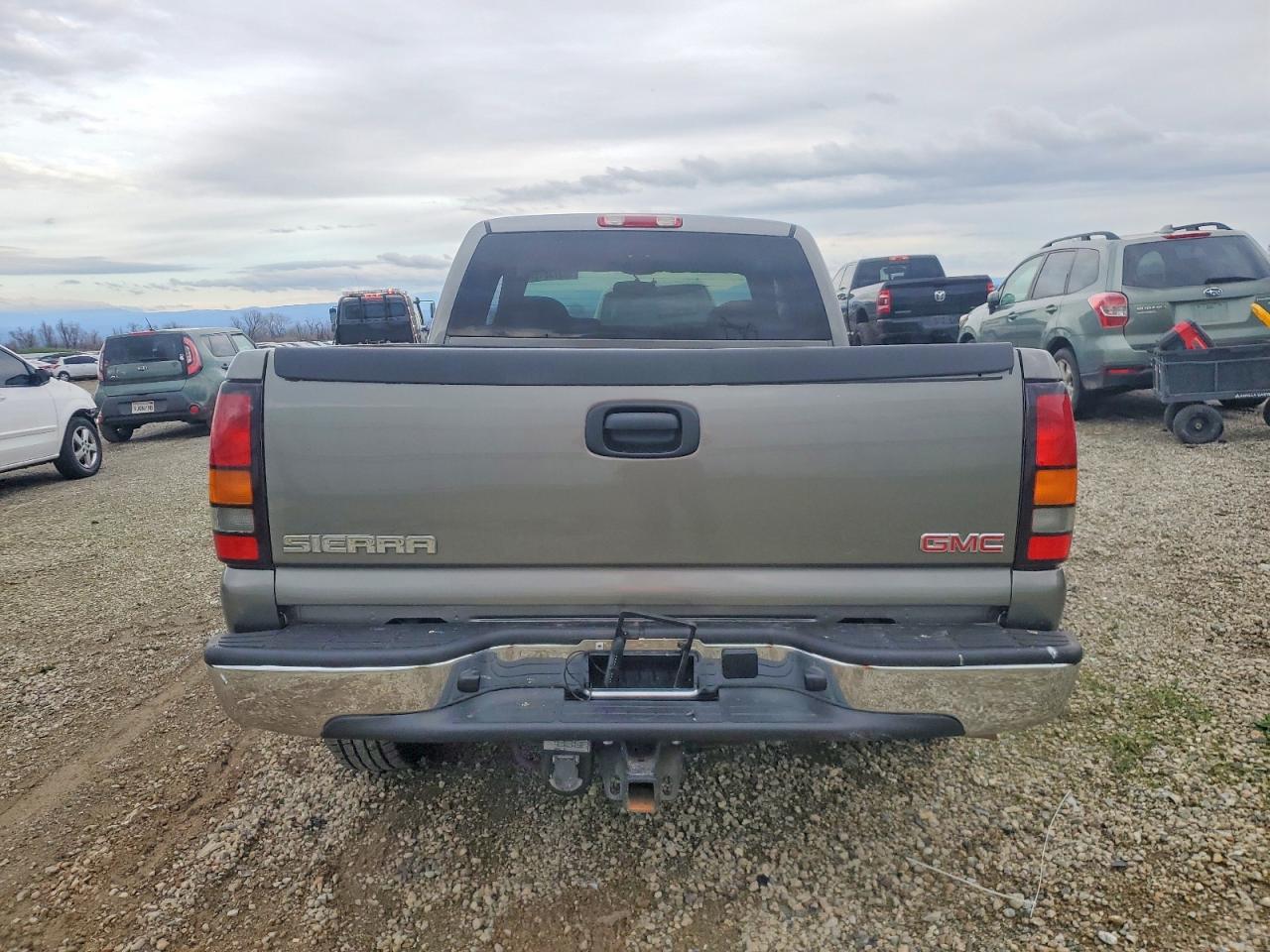 2006 GMC NEW SIERRA C1500 photo 6