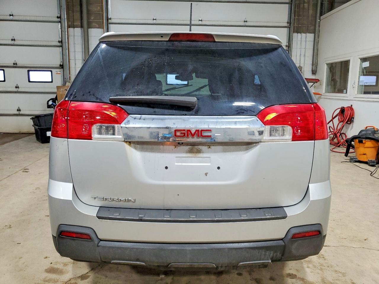 2015 GMC TERRAIN SLE photo 6
