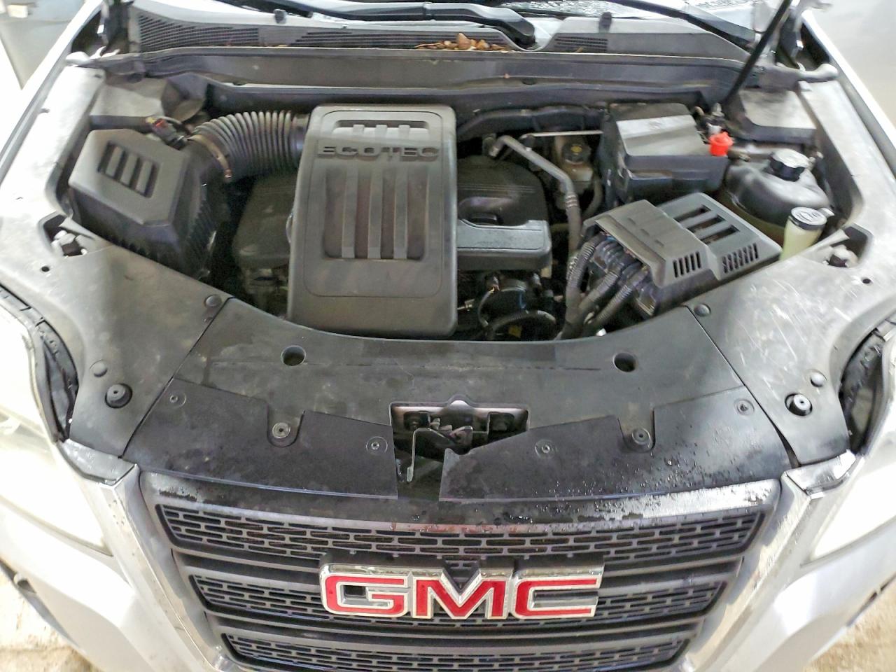 2015 GMC TERRAIN SLE photo 12