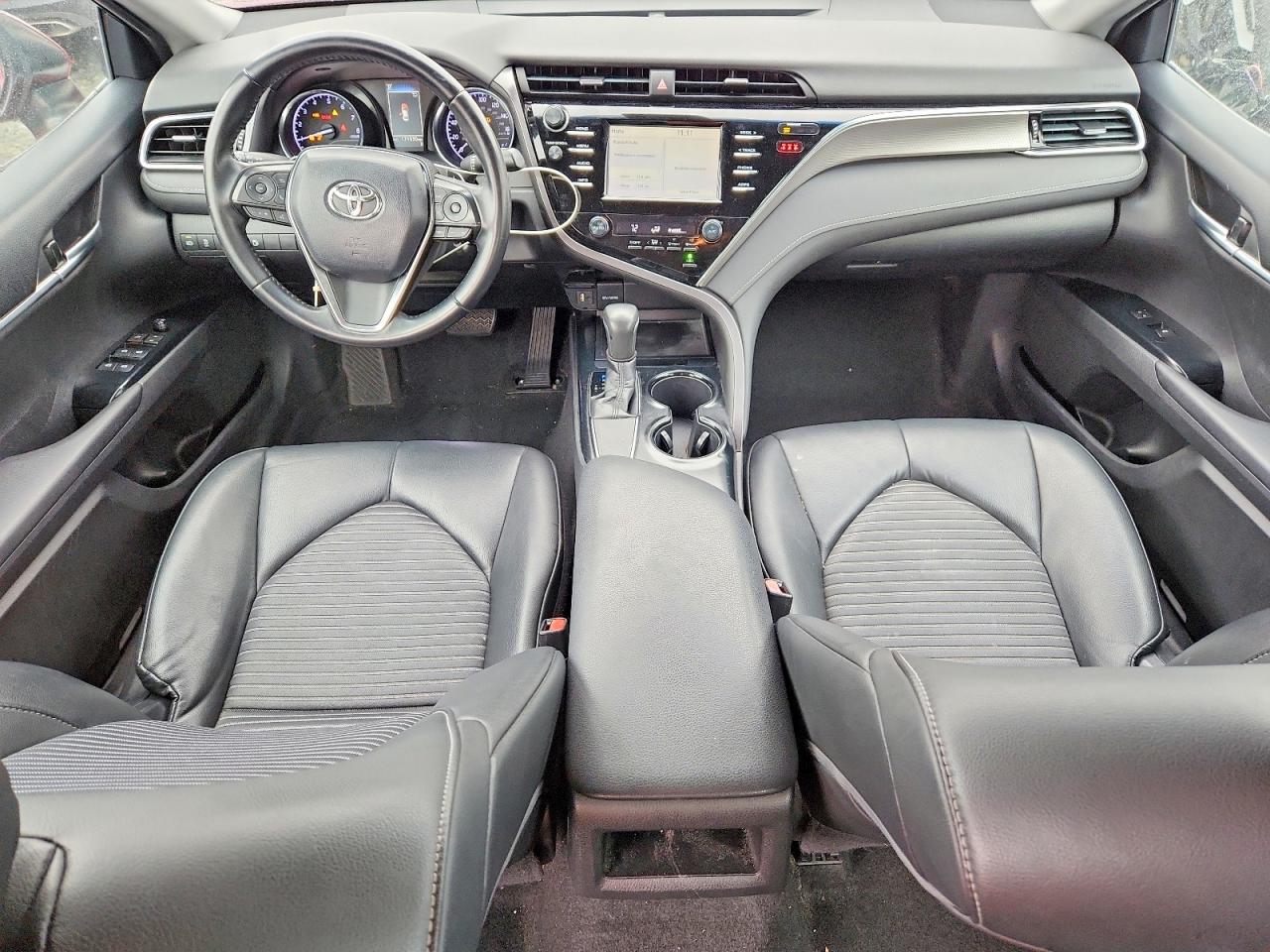 2018 TOYOTA CAMRY L photo 8