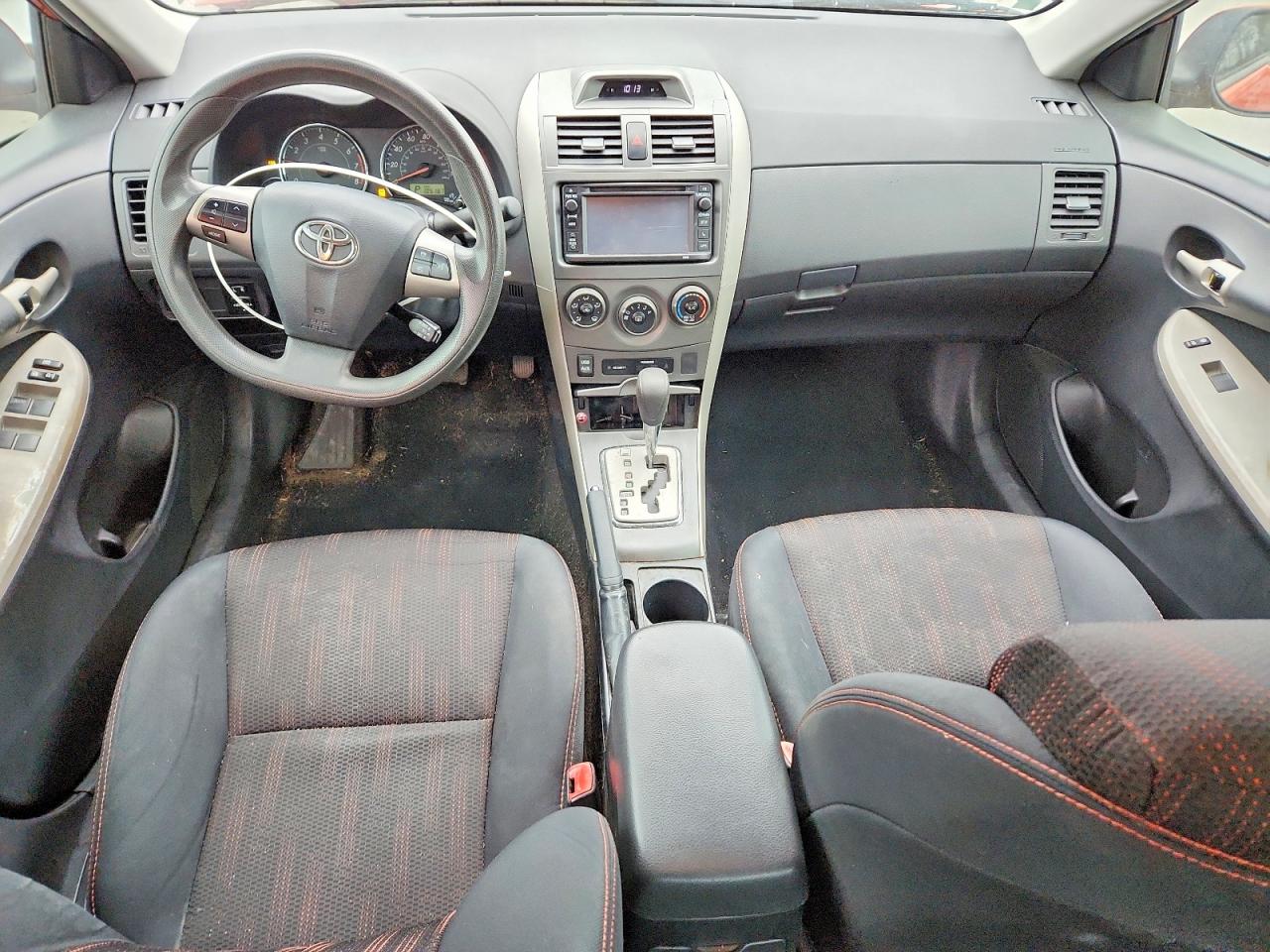 2013 TOYOTA COROLLA BASE photo 8