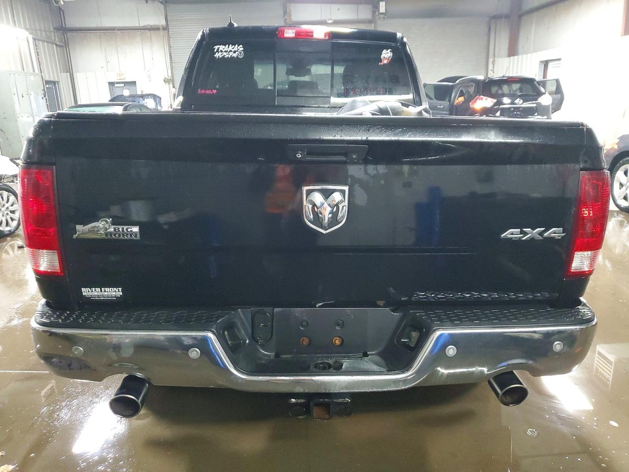 2015 RAM 1500 SLT photo 11