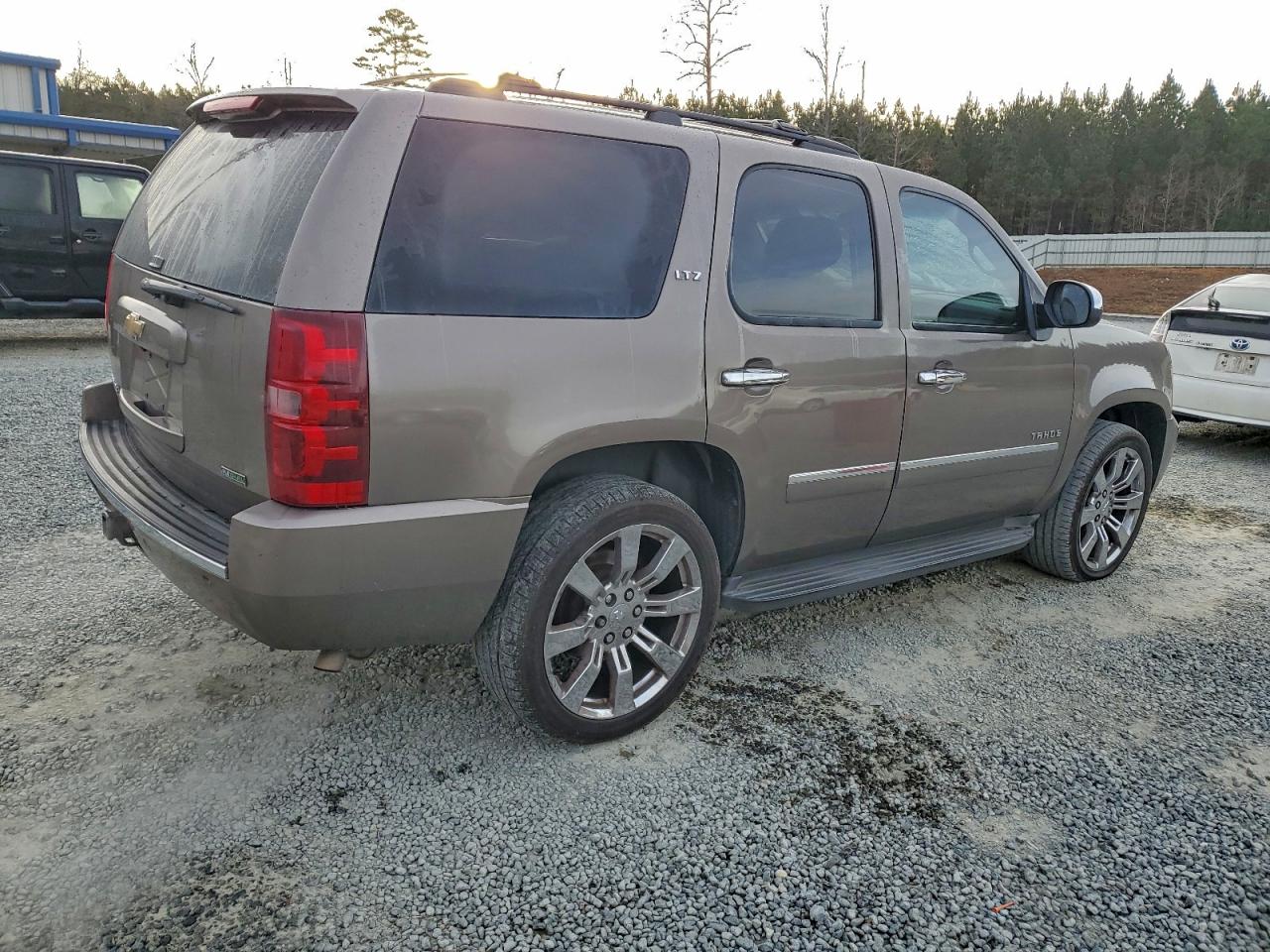 2011 CHEVROLET TAHOE K1500 LTZ photo 3