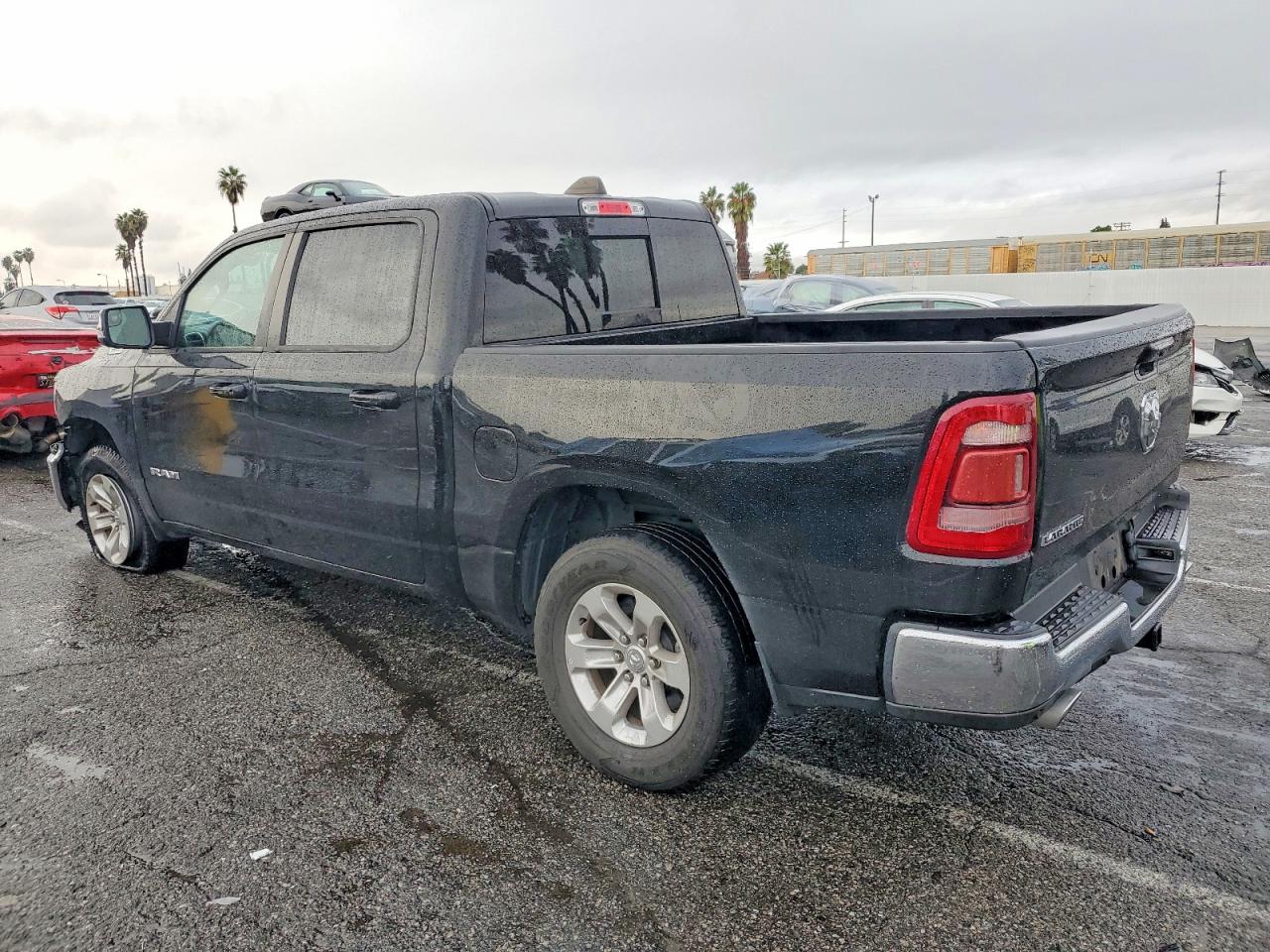 2023 RAM 1500 LARAMIE photo 2