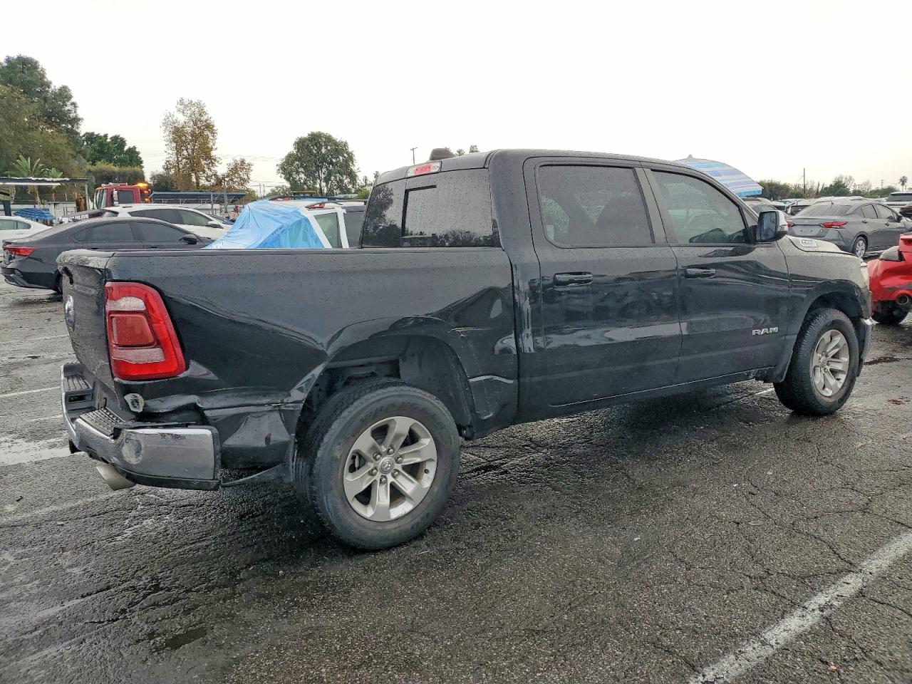 2023 RAM 1500 LARAMIE photo 3