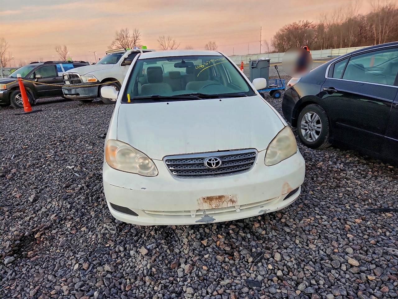 2005 TOYOTA COROLLA CE photo 5