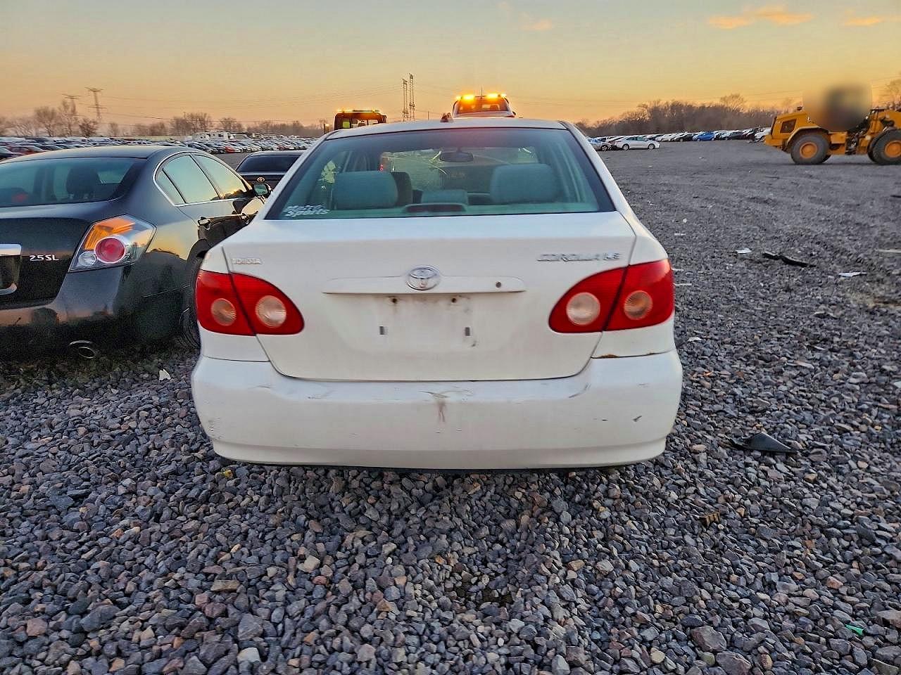 2005 TOYOTA COROLLA CE photo 6