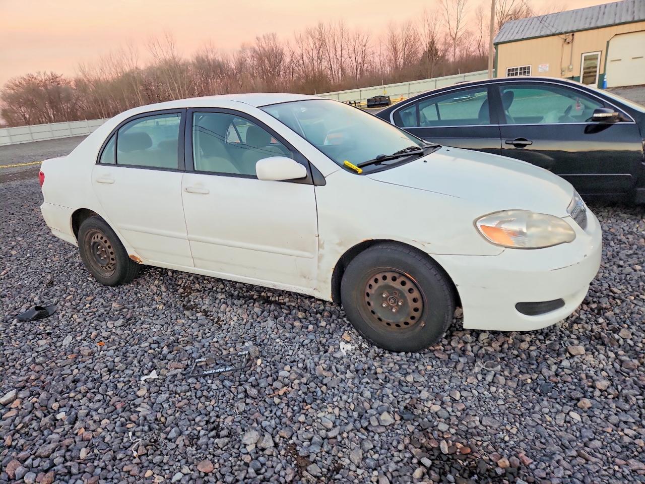 2005 TOYOTA COROLLA CE photo 4
