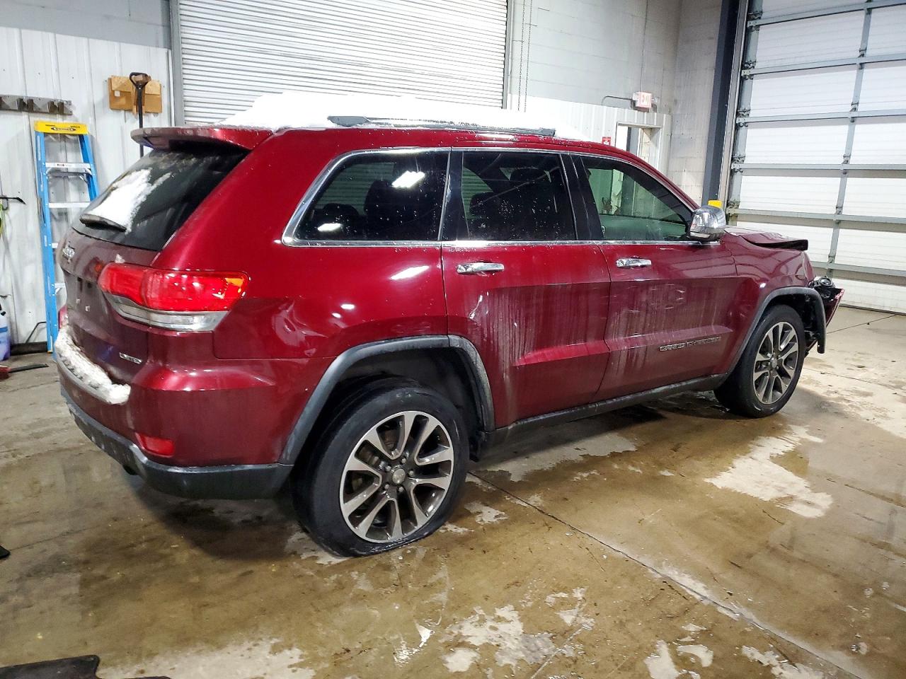 2018 JEEP GRAND CHEROKEE LIMITED photo 3