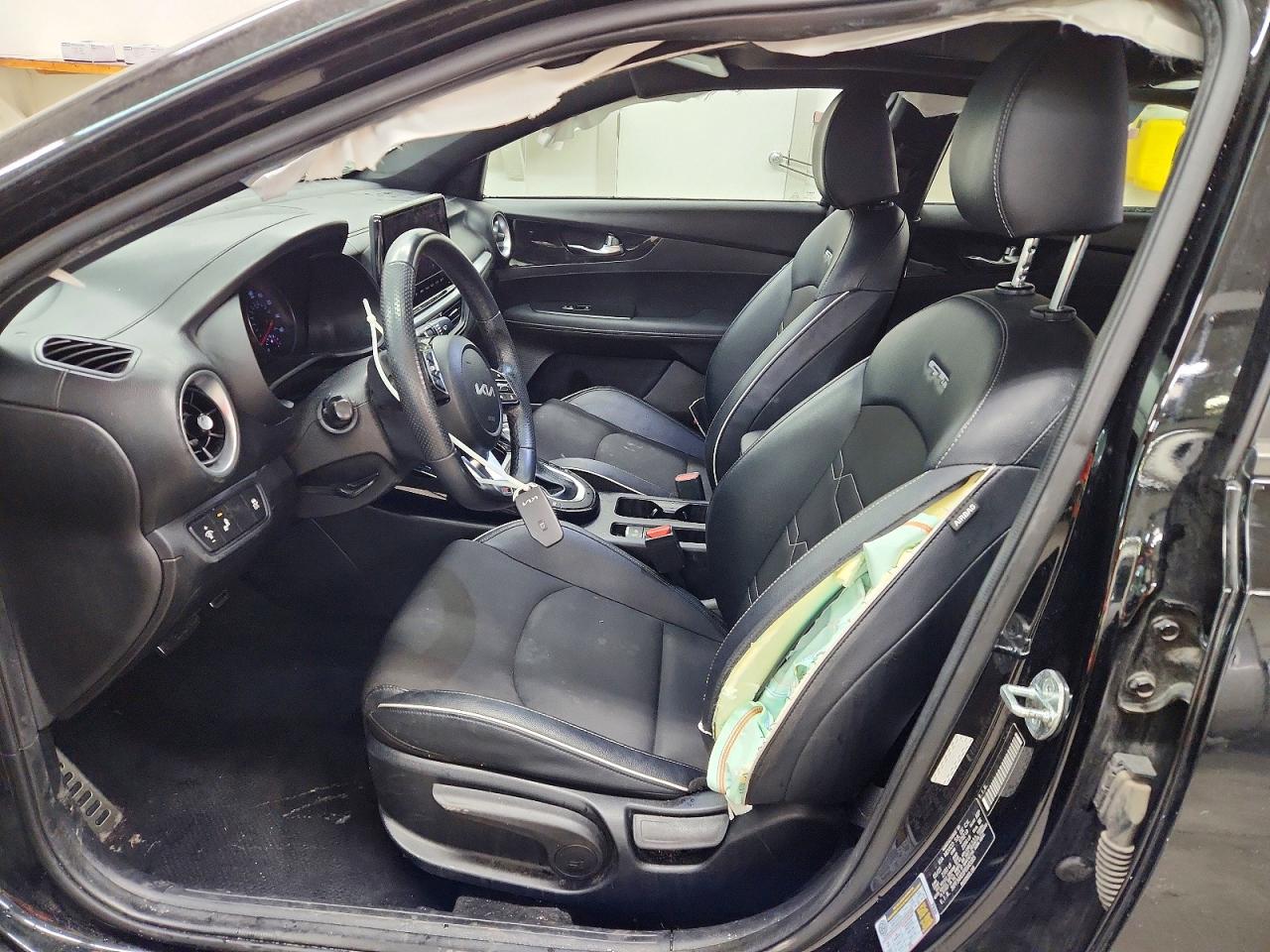 2023 KIA FORTE GT LINE photo 7