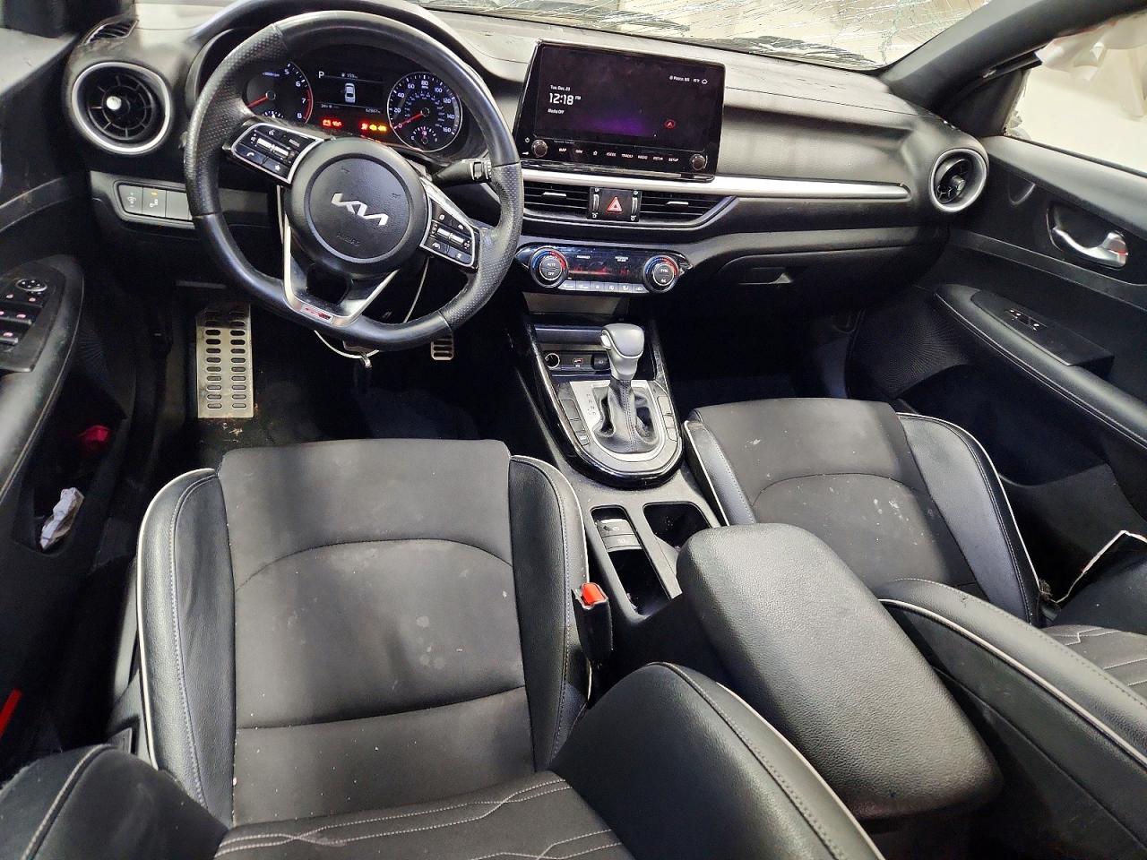 2023 KIA FORTE GT LINE photo 8