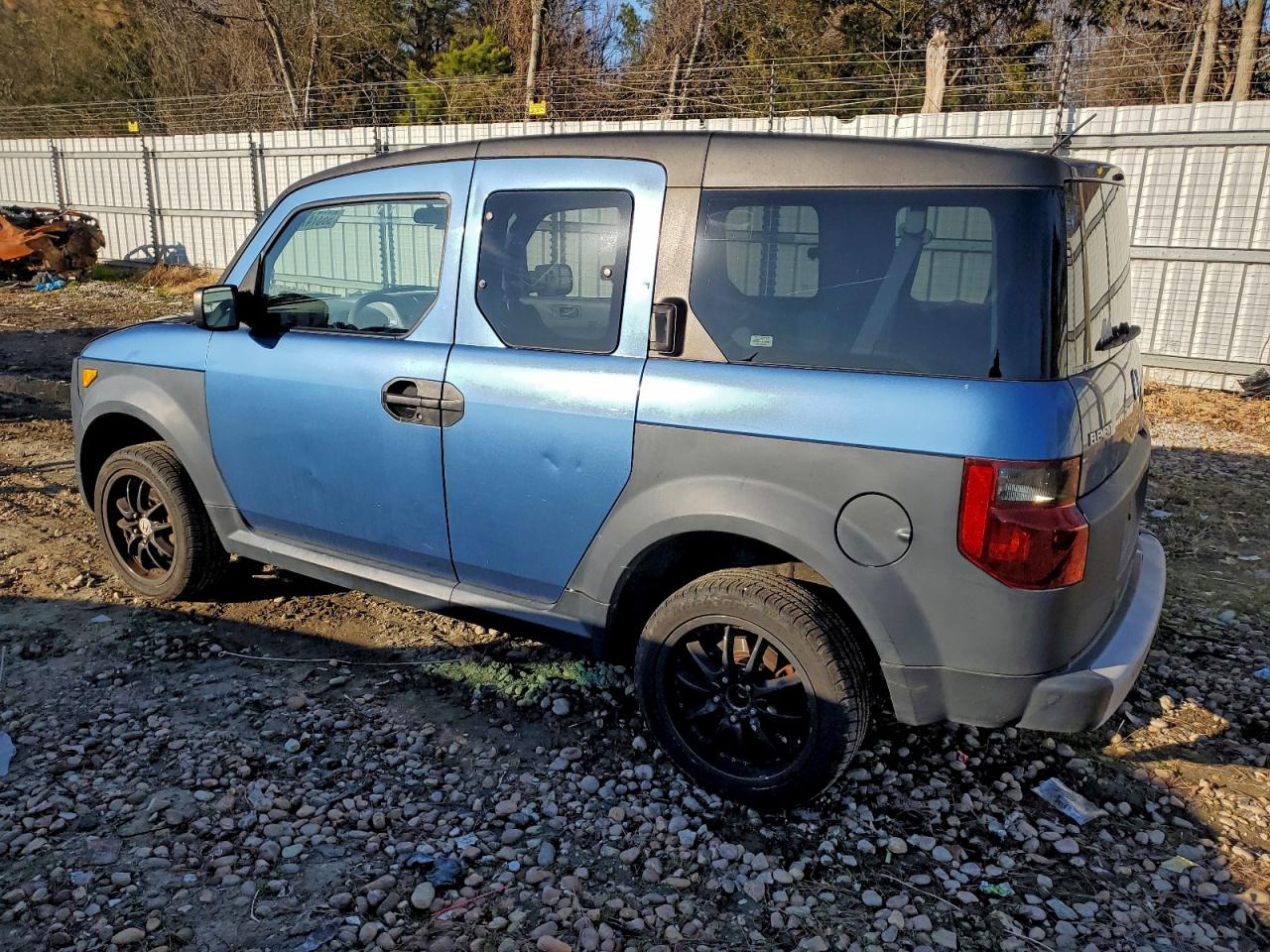 2006 HONDA ELEMENT LX photo 2