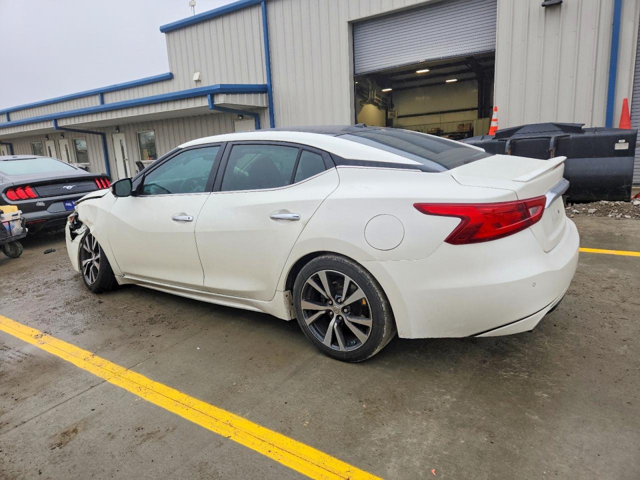 2017 NISSAN MAXIMA 3.5S photo 2