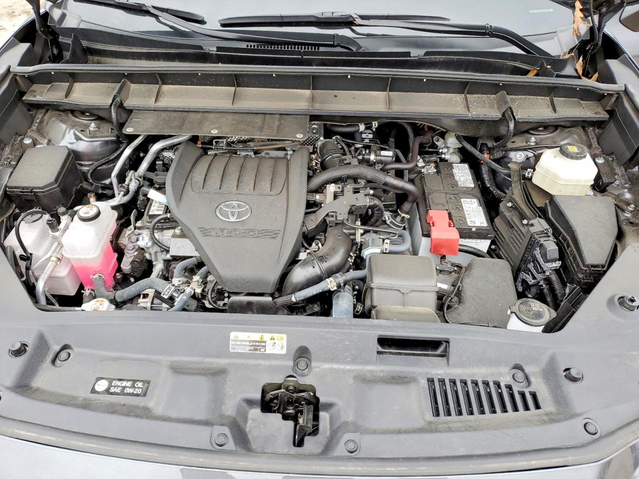 2024 TOYOTA HIGHLANDER LE photo 12