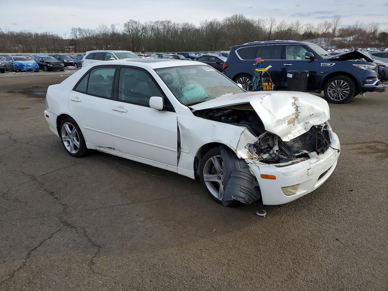2001 LEXUS IS 300 photo 4