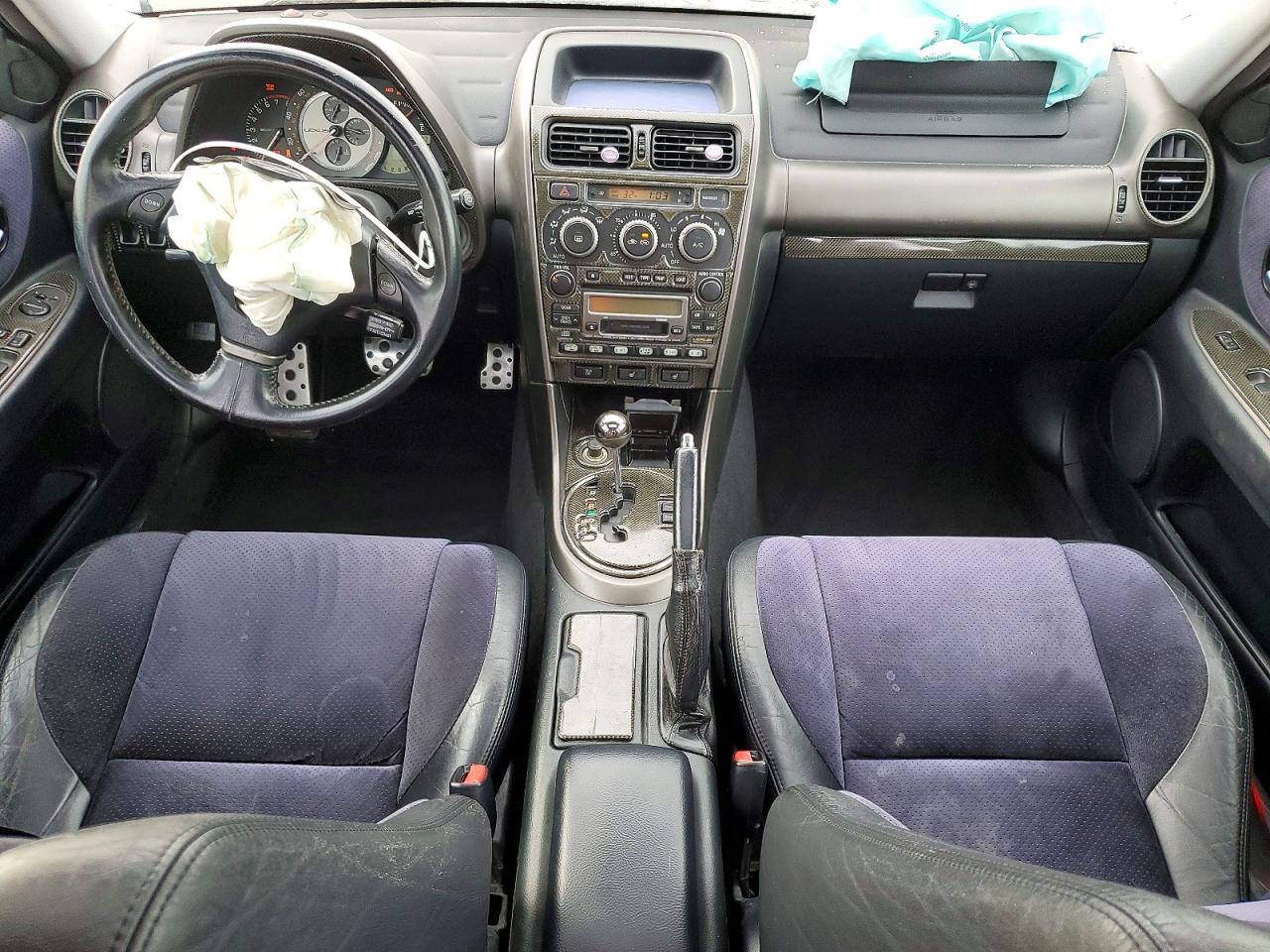 2001 LEXUS IS 300 photo 8