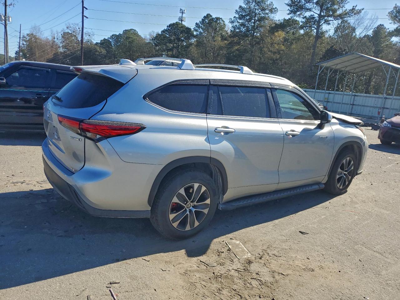 2021 TOYOTA HIGHLANDER HYBRID XLE photo 3