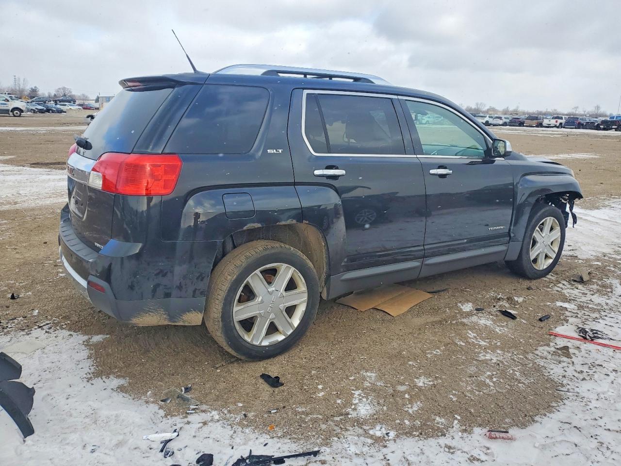 2011 GMC TERRAIN SLT photo 5