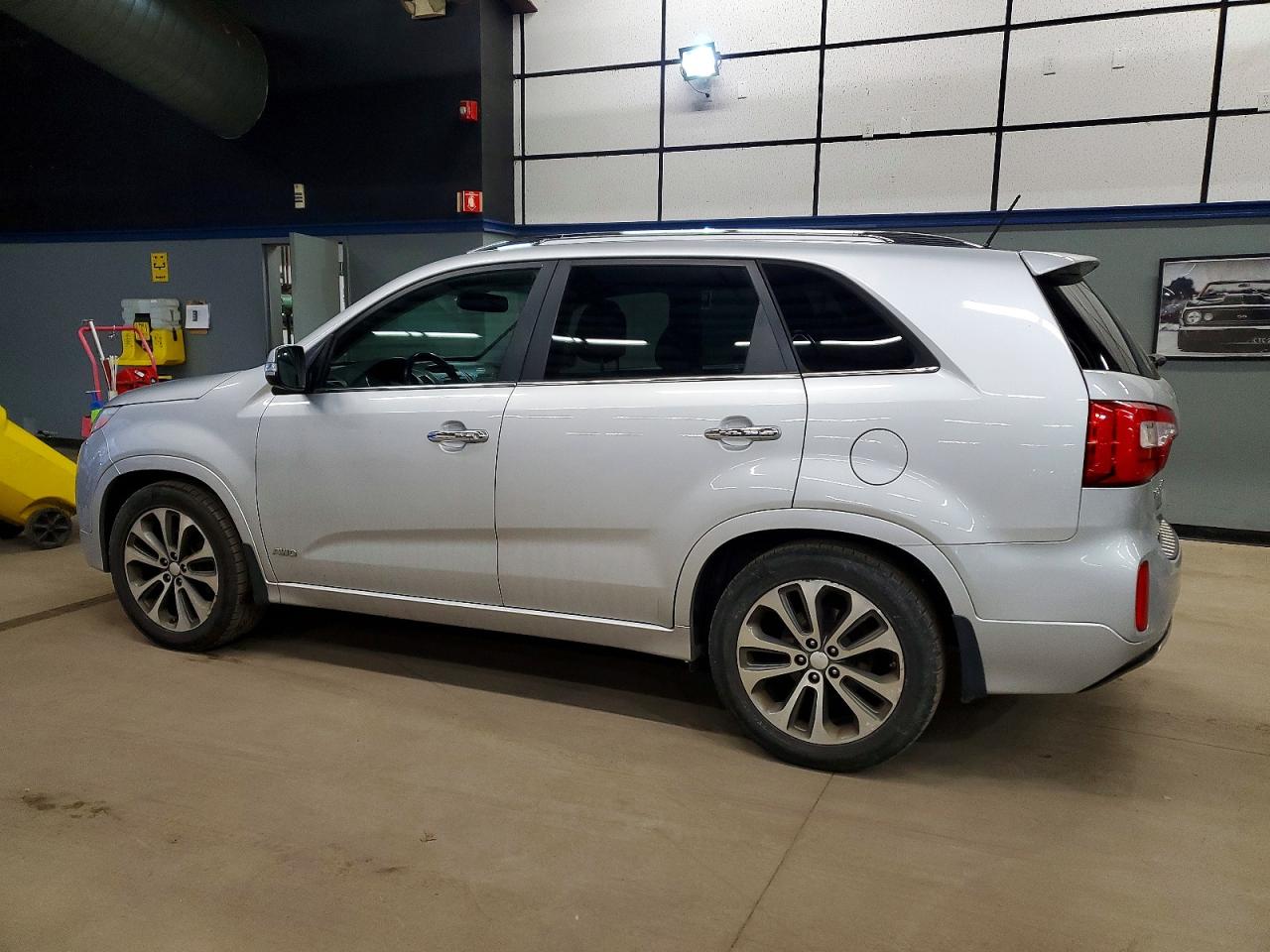 2015 KIA SORENTO SX photo 2