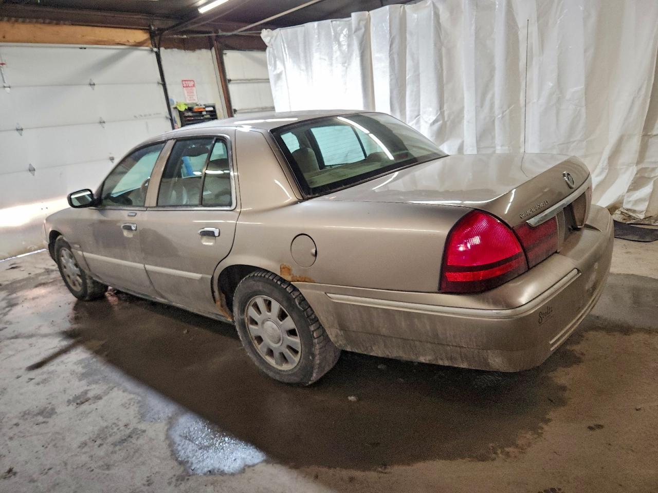 2005 MERCURY GRAND MARQUIS LS photo 2