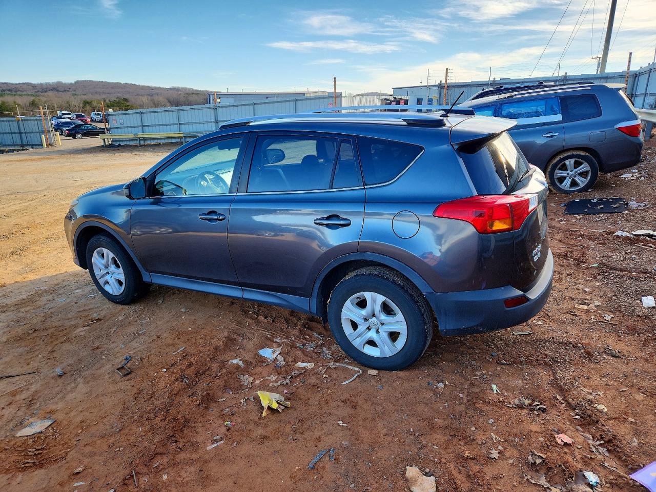 2014 TOYOTA RAV4 LE photo 2