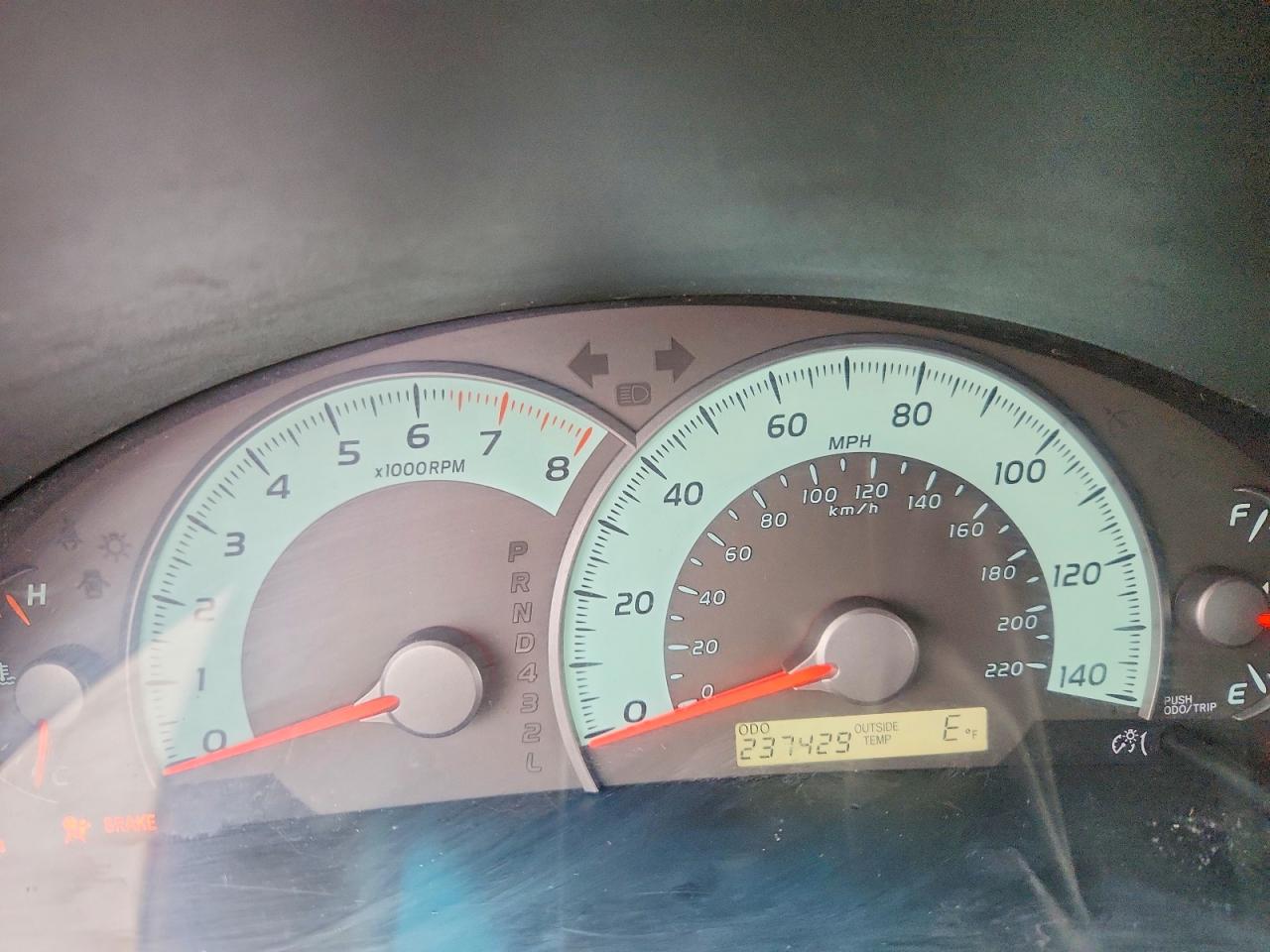 2009 TOYOTA CAMRY SE photo 9