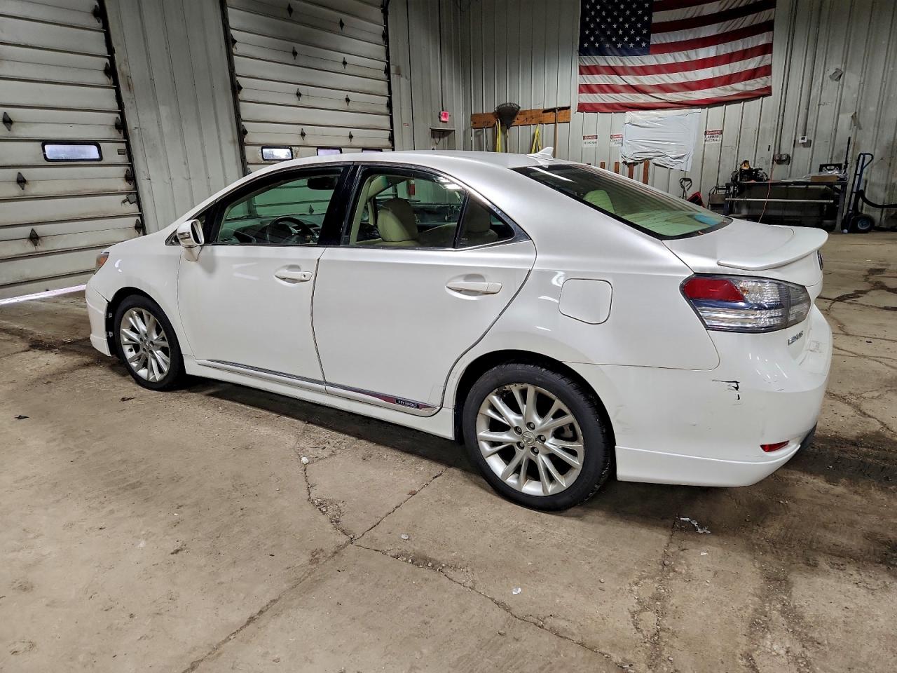 2010 LEXUS HS 250H photo 2