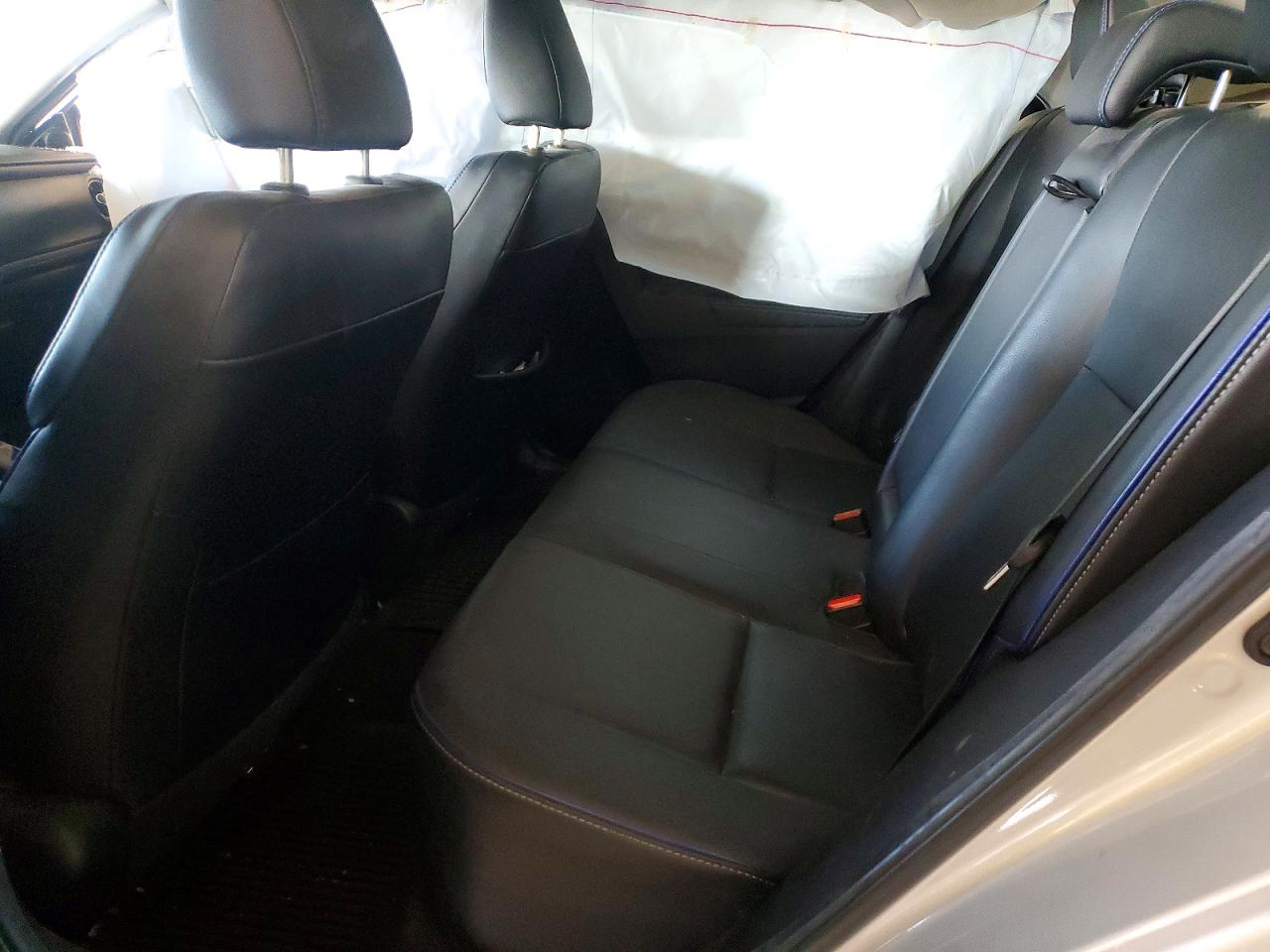 2018 TOYOTA COROLLA L photo 10