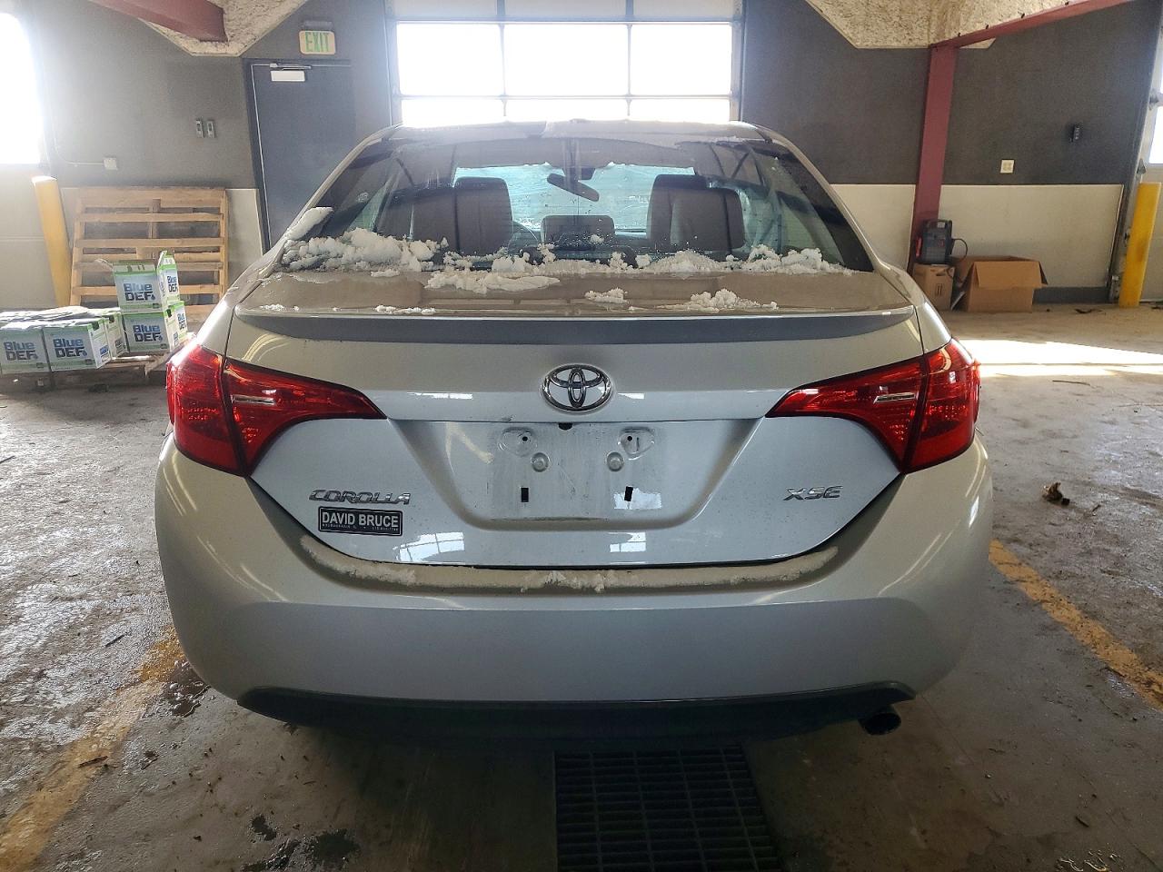 2018 TOYOTA COROLLA L photo 6