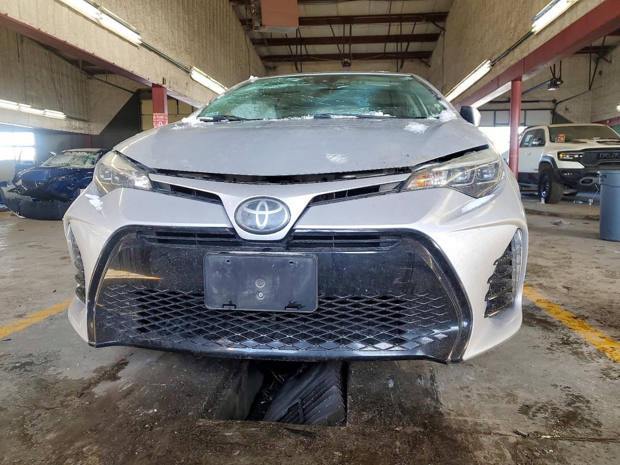 2018 TOYOTA COROLLA L photo 5