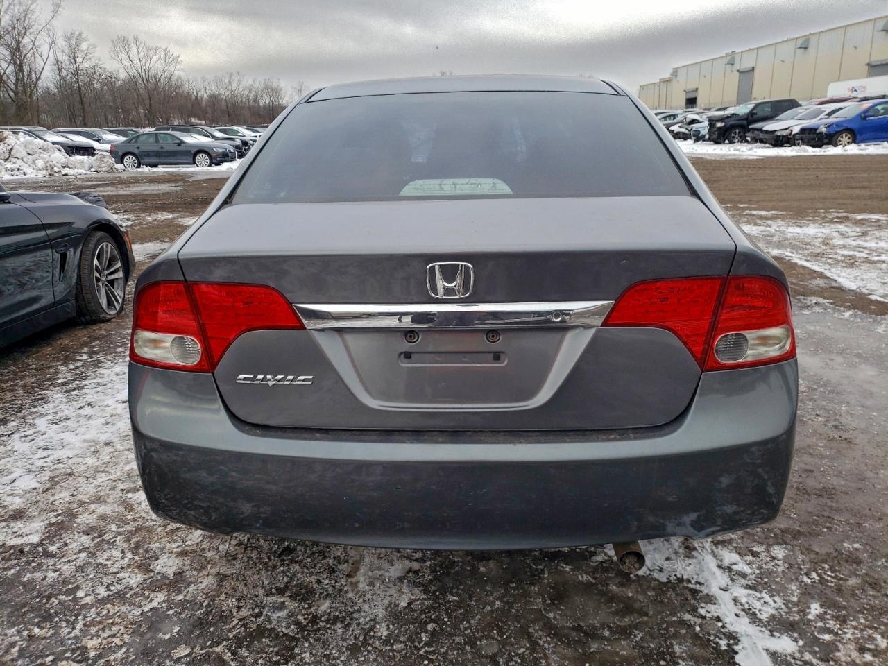2010 HONDA CIVIC LX photo 6