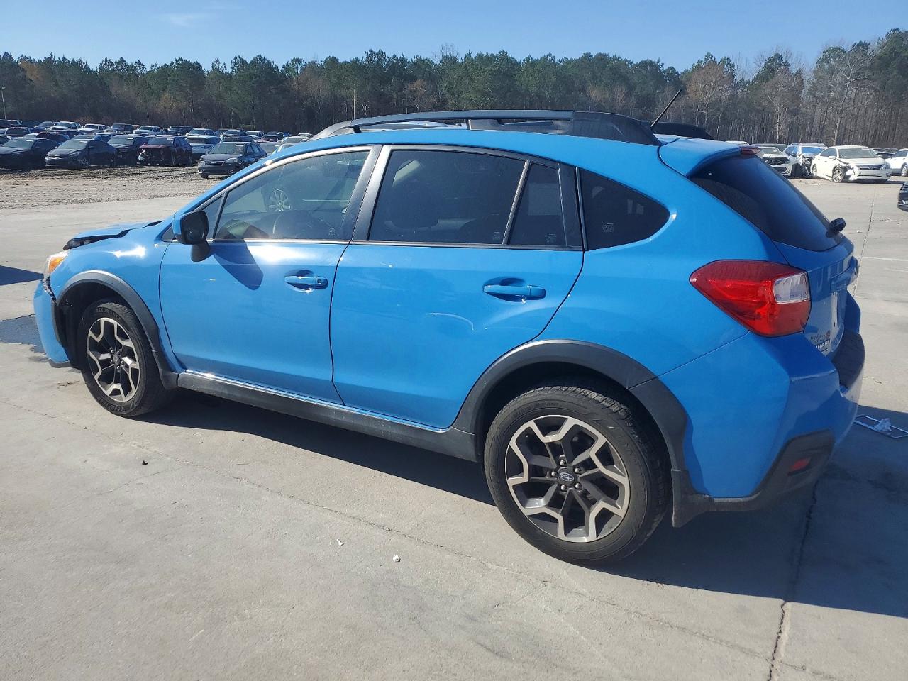 2017 SUBARU CROSSTREK PREMIUM photo 2