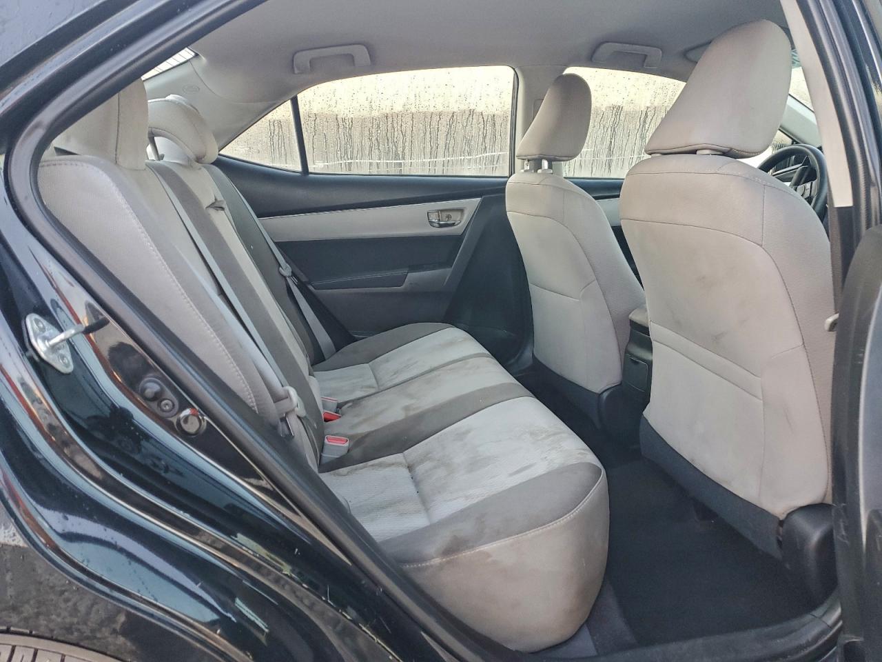 2017 TOYOTA COROLLA L photo 10