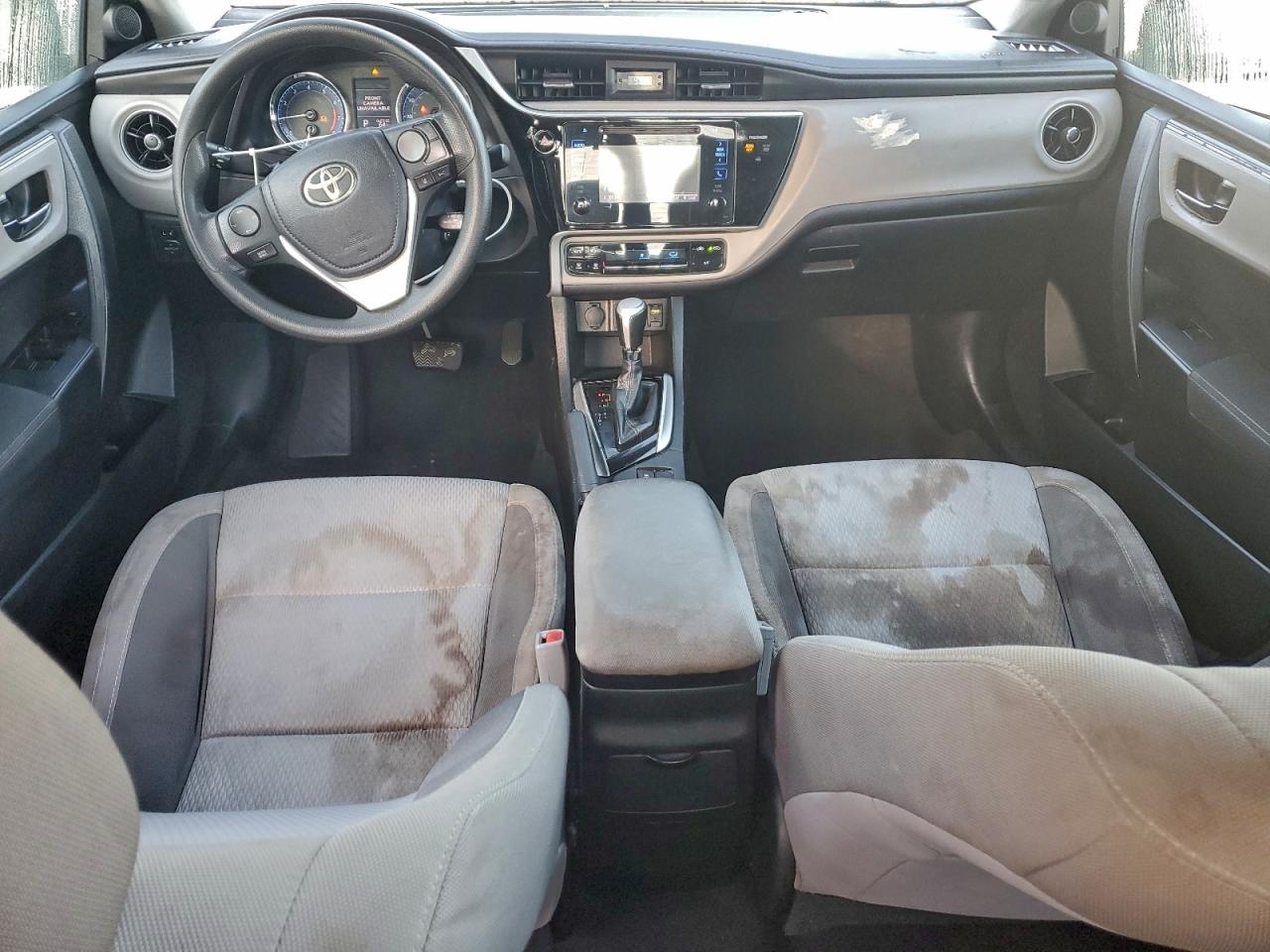 2017 TOYOTA COROLLA L photo 8