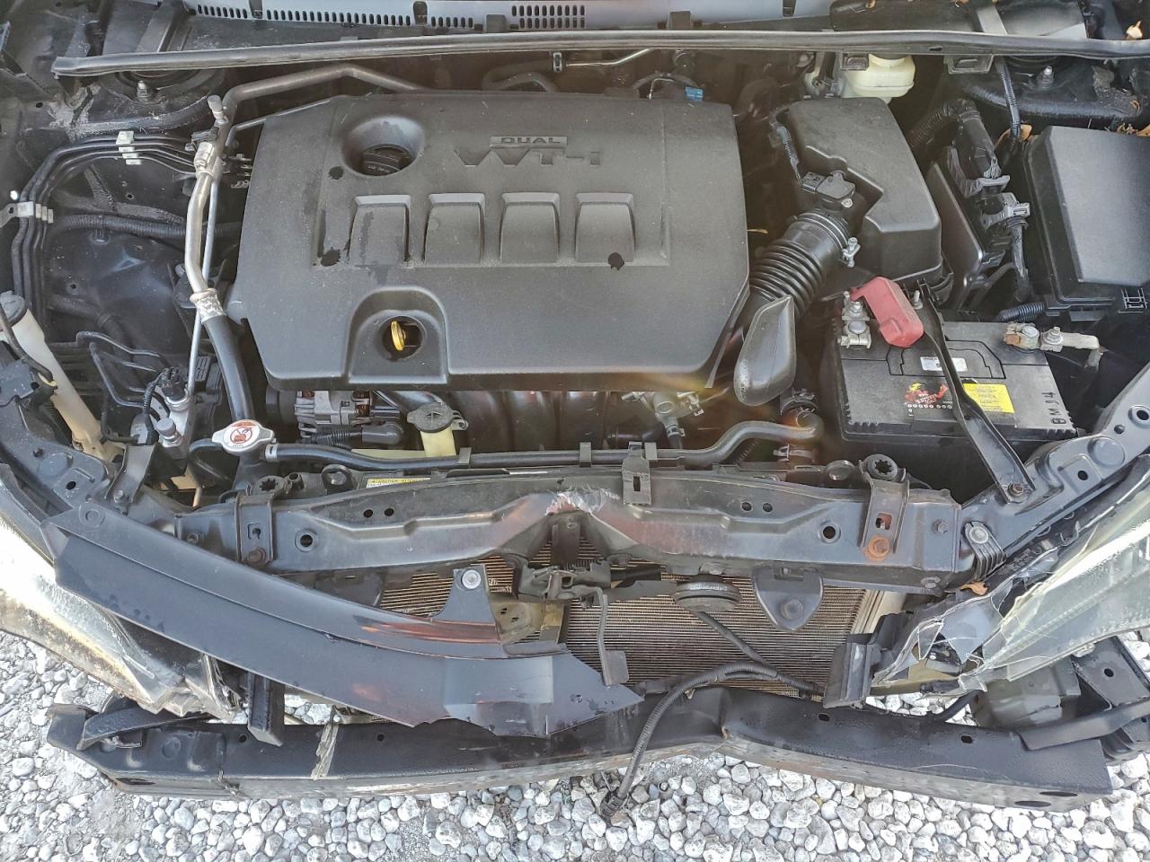 2017 TOYOTA COROLLA L photo 11