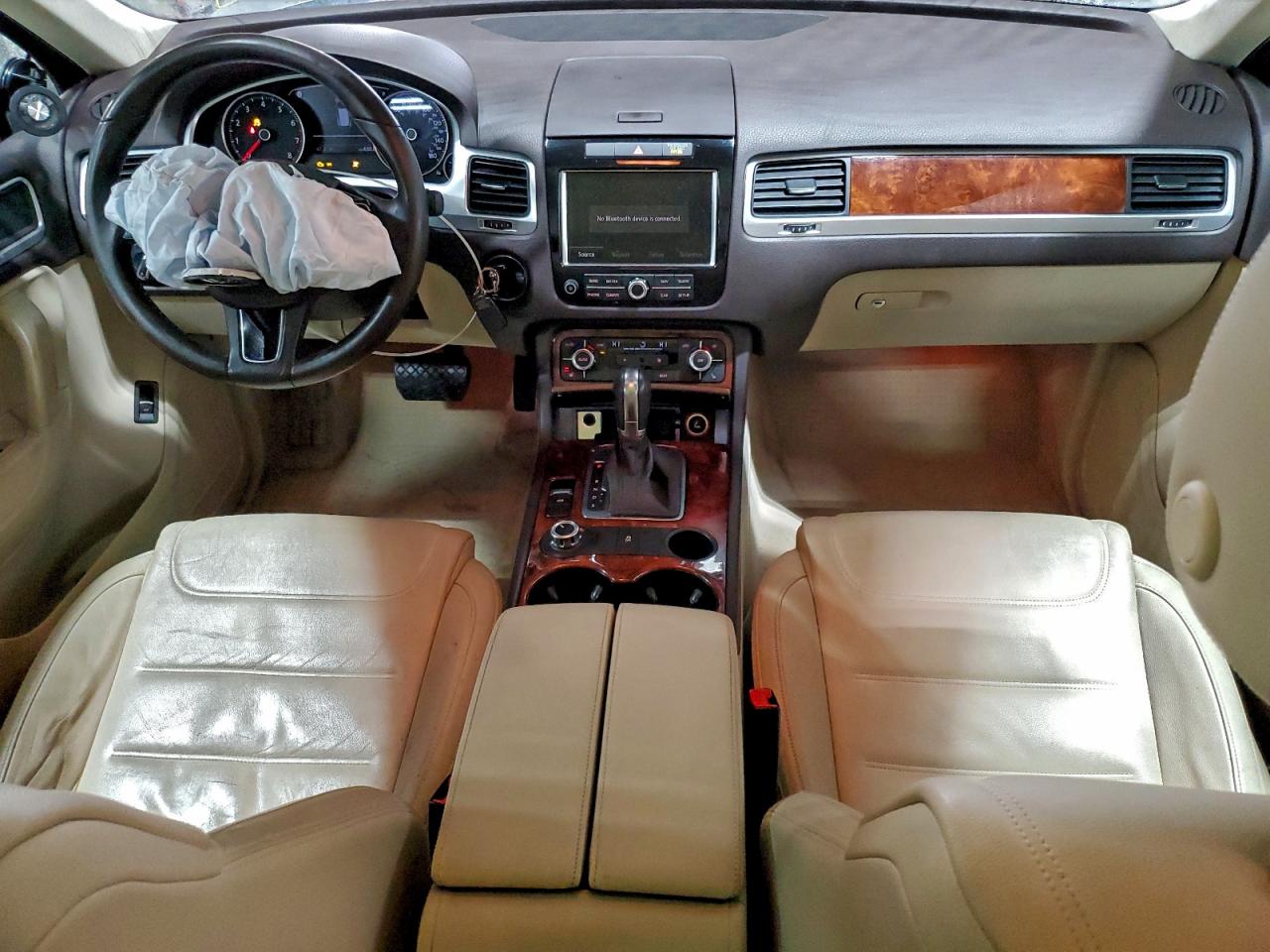 2012 VOLKSWAGEN TOUAREG V6 photo 8