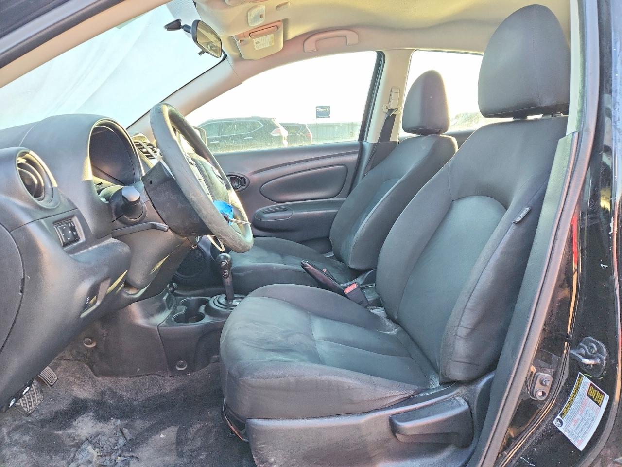 2018 NISSAN VERSA photo 19