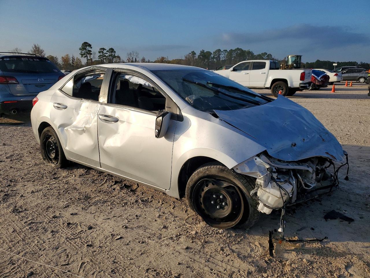 2018 TOYOTA COROLLA L photo 4
