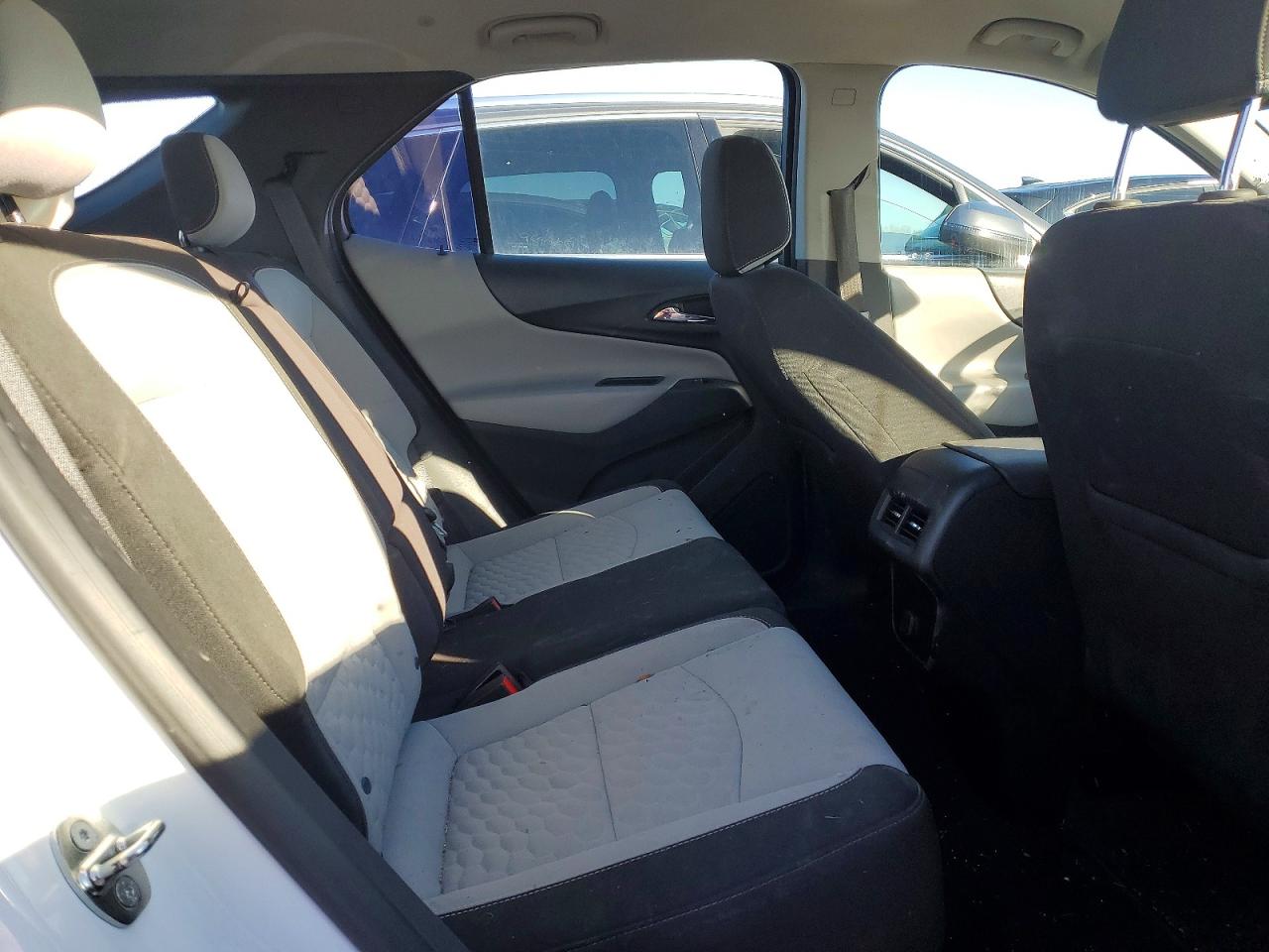 2018 CHEVROLET EQUINOX LS photo 10