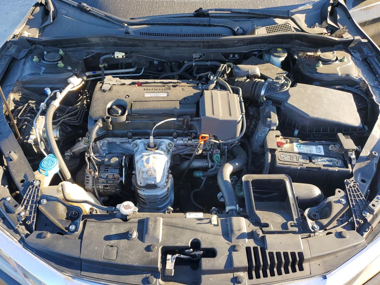 2017 HONDA ACCORD LX photo 11